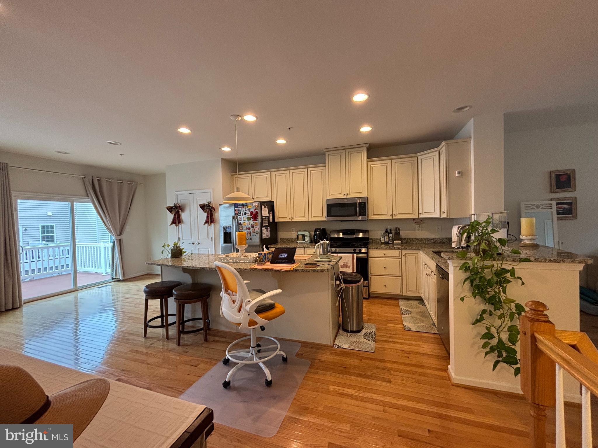 WATERFORD HILLS - Residential Lease