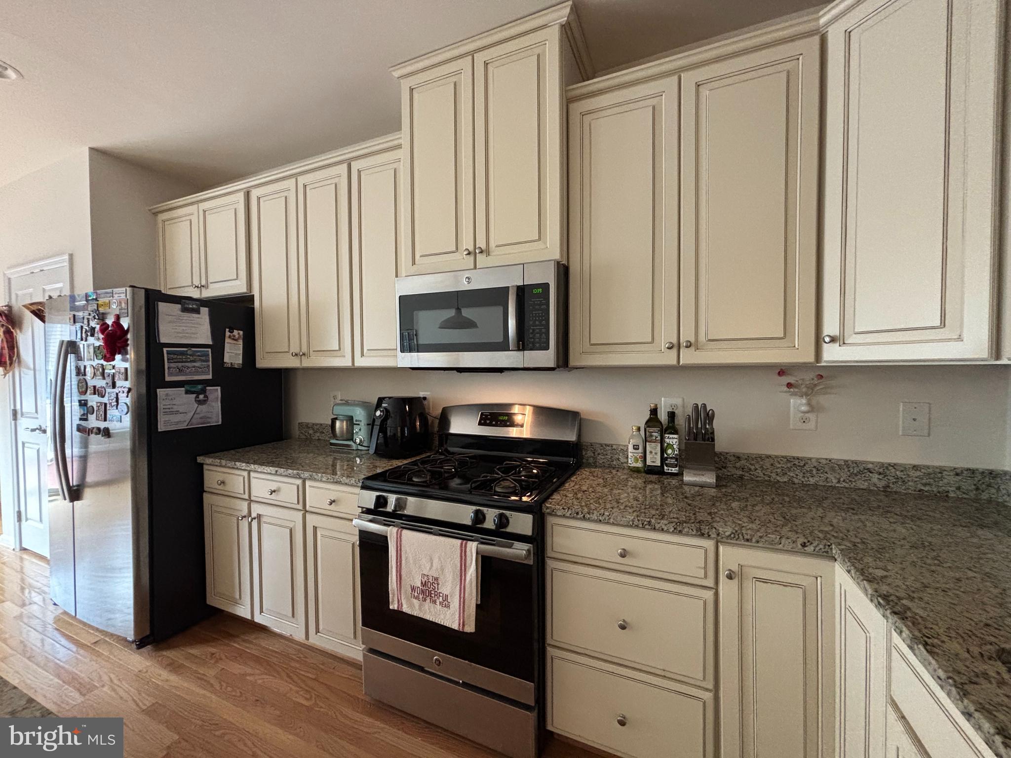 WATERFORD HILLS - Residential Lease