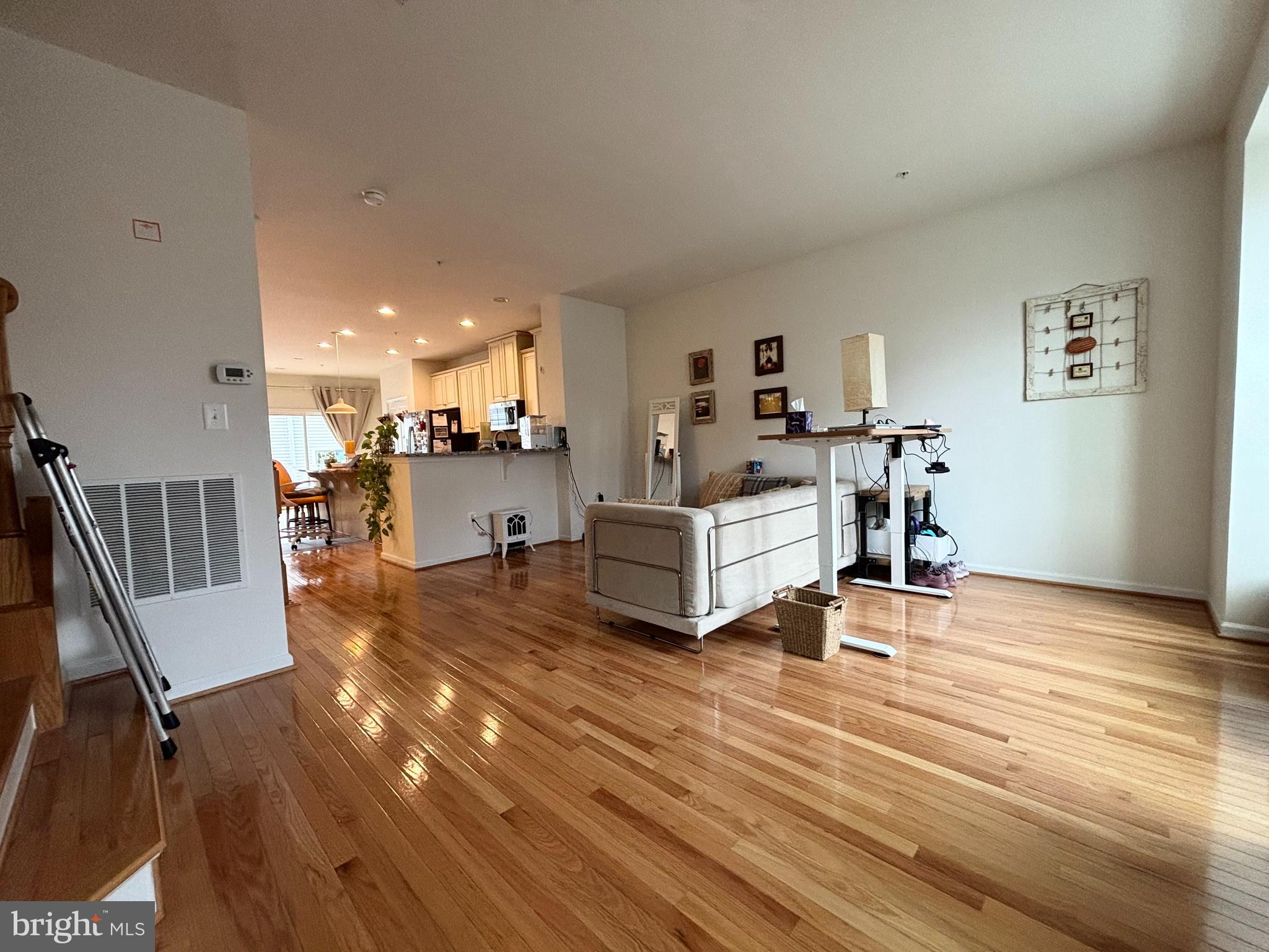 WATERFORD HILLS - Residential Lease