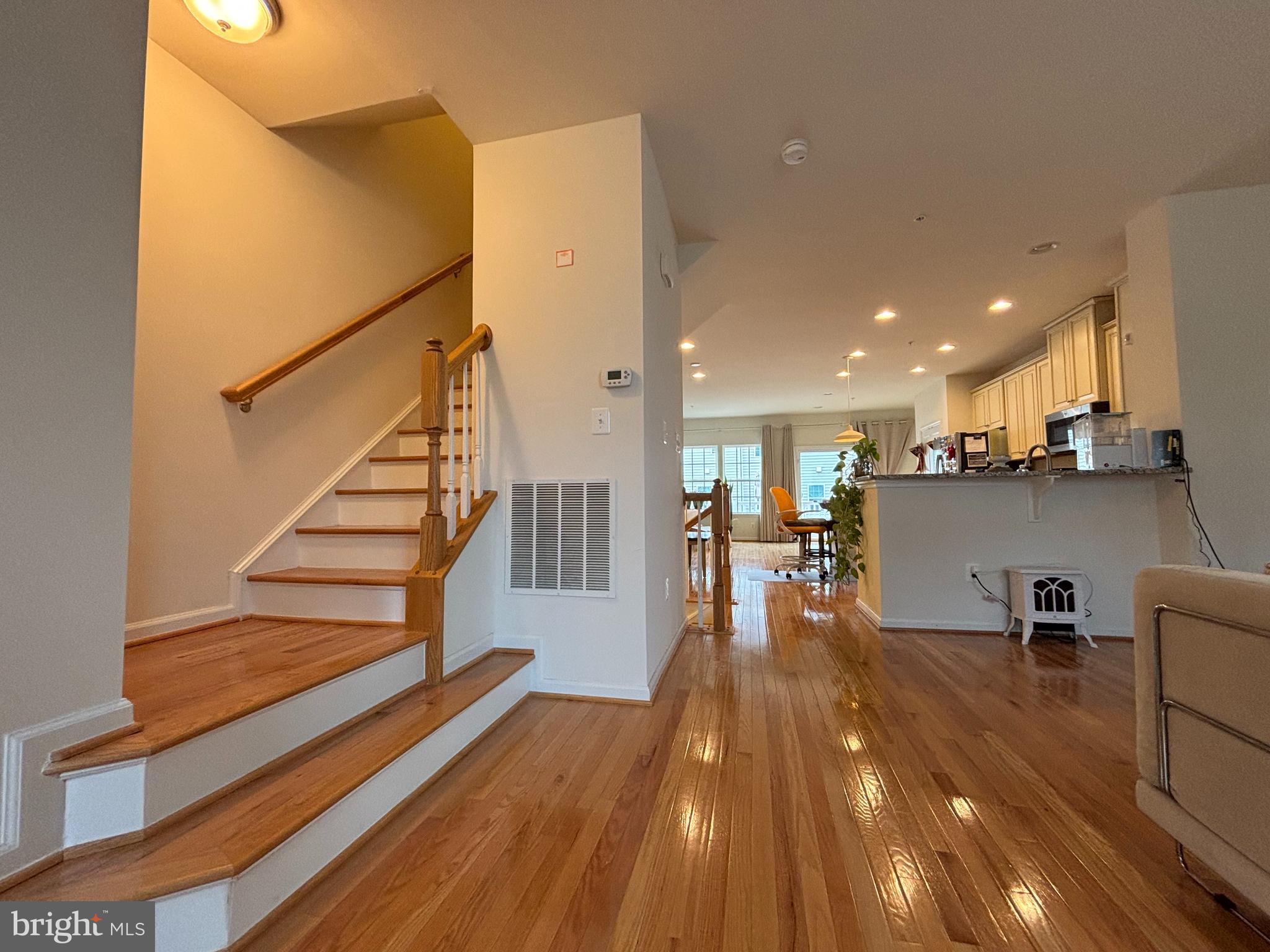 WATERFORD HILLS - Residential Lease