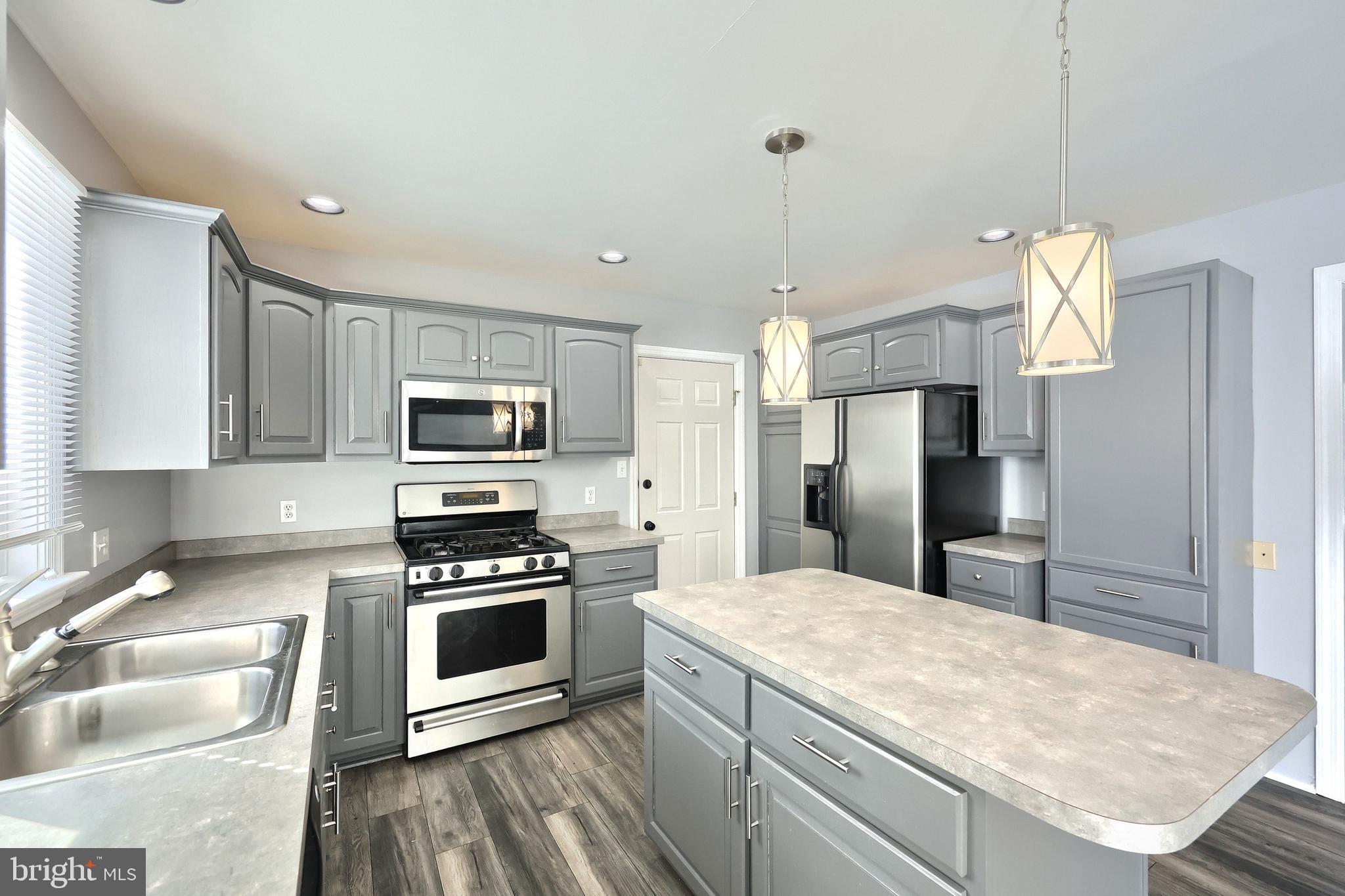 BARRINGTON PLACE - Residential