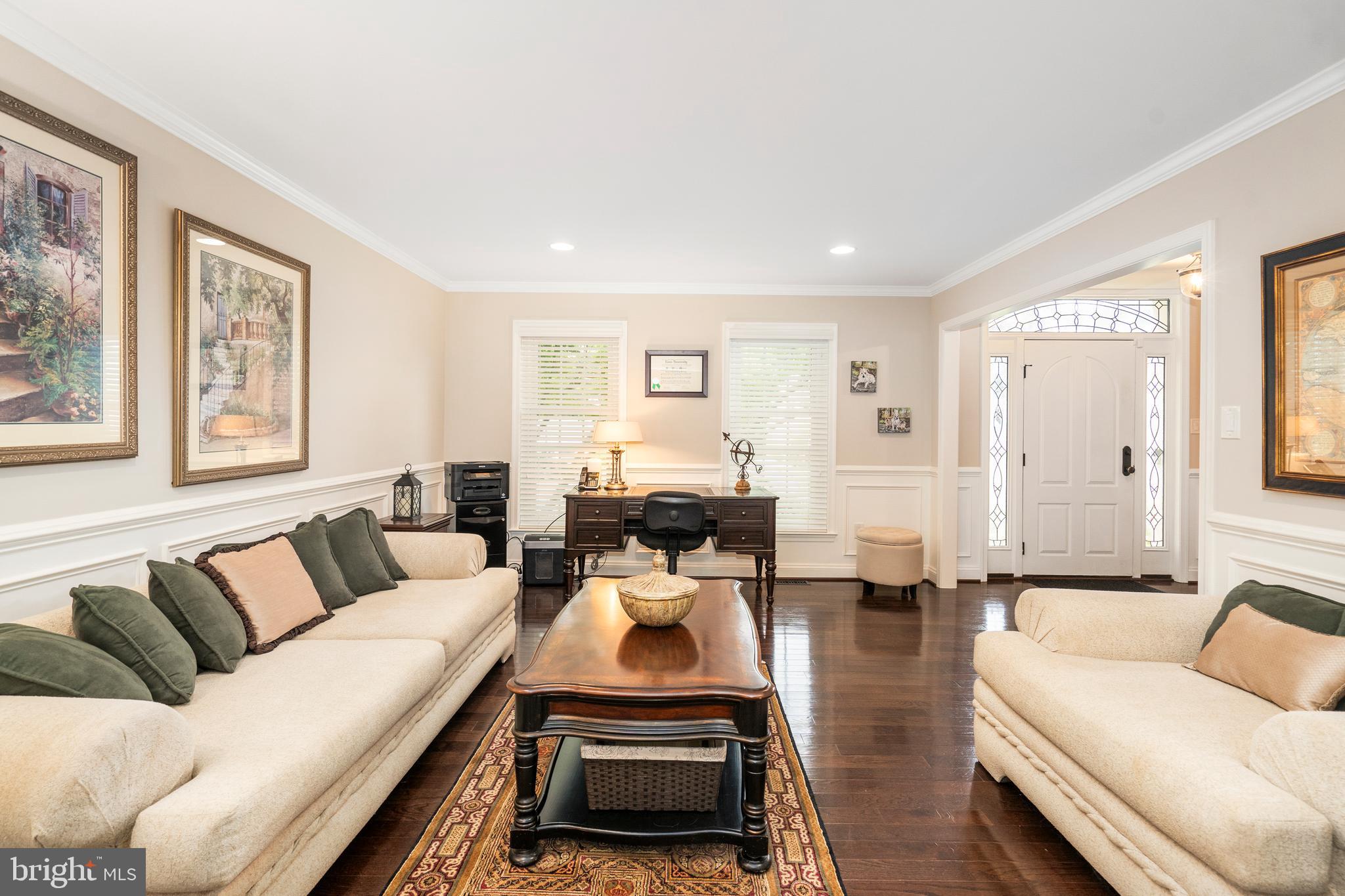 7 5 OAKS CT