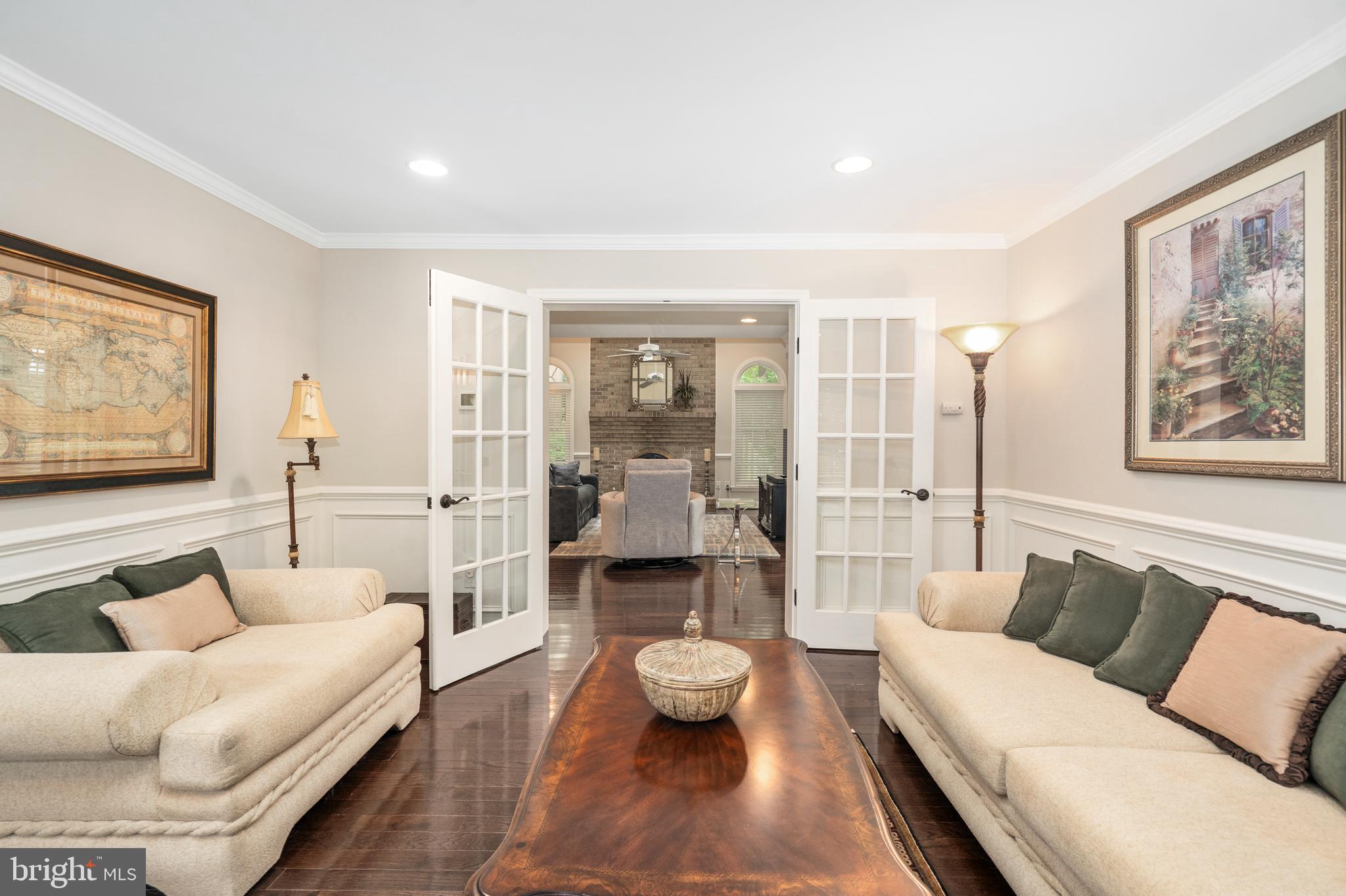7 5 OAKS CT