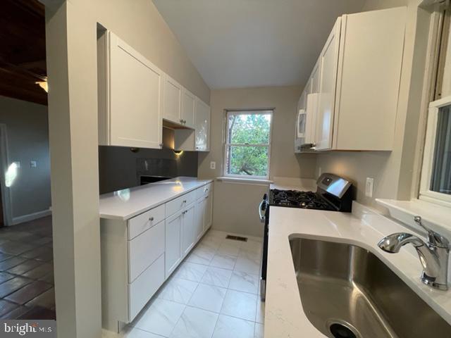 ARLINGTON FOREST - Residential Lease