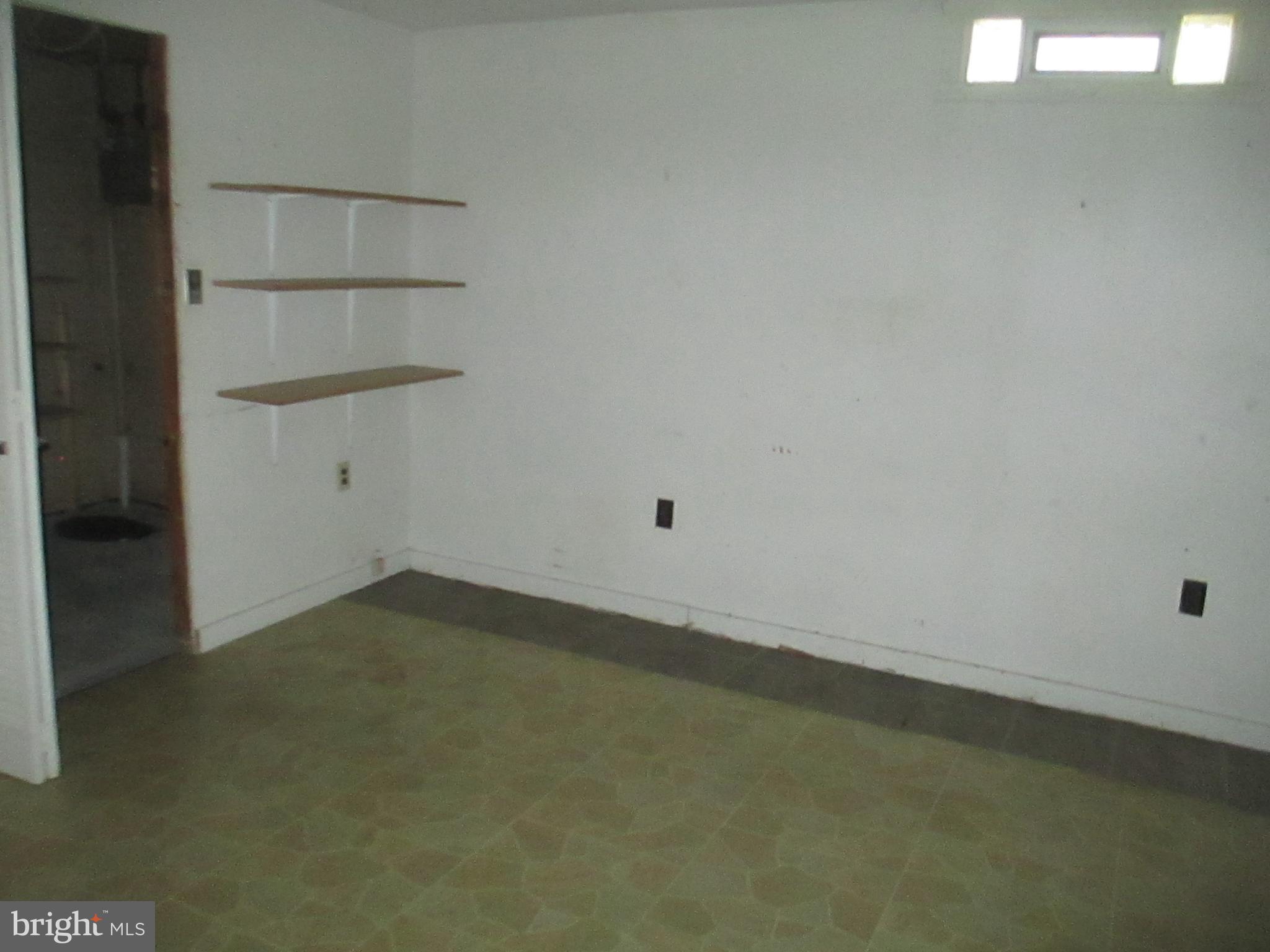 BROOKSHIRE - Residential