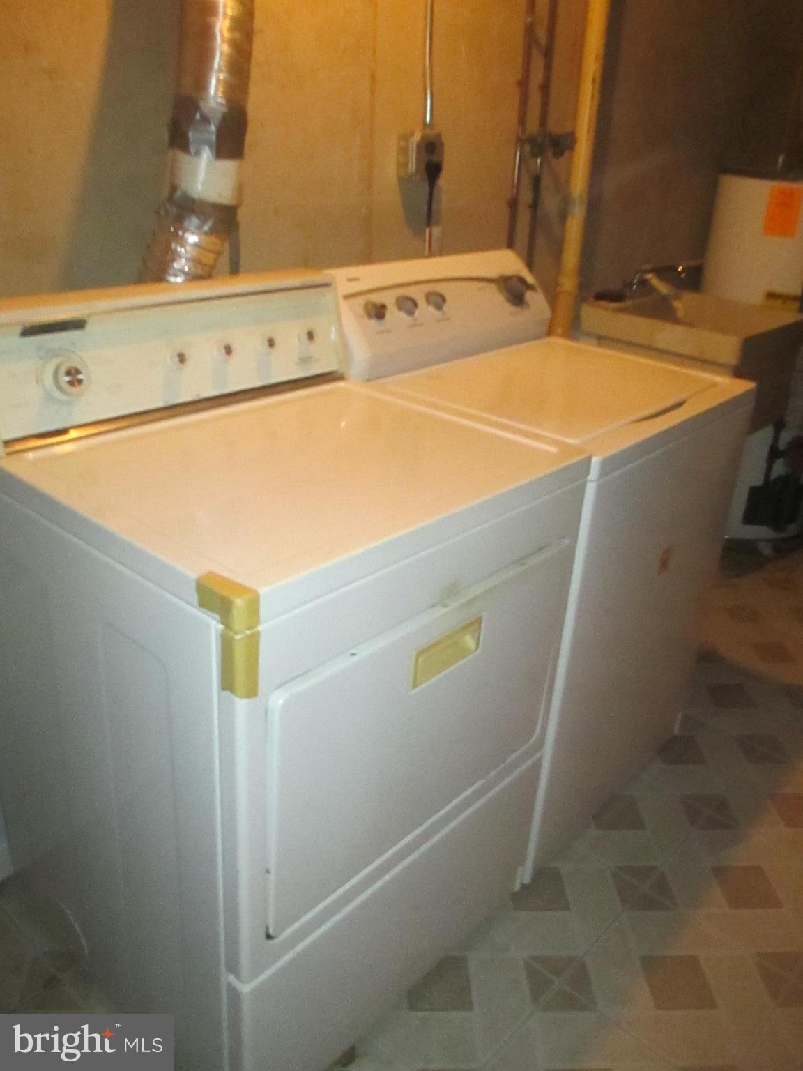 BROOKSHIRE - Residential