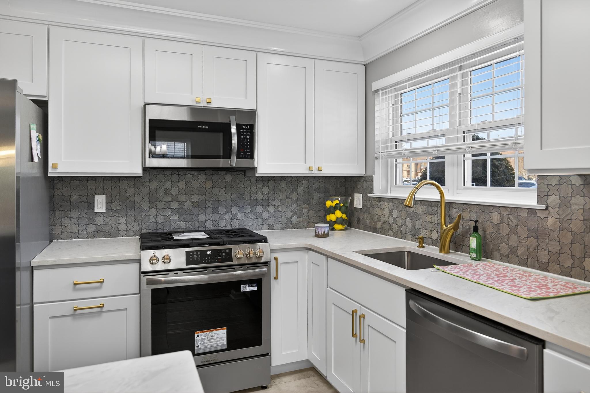 DELAIRE LANDING - Residential