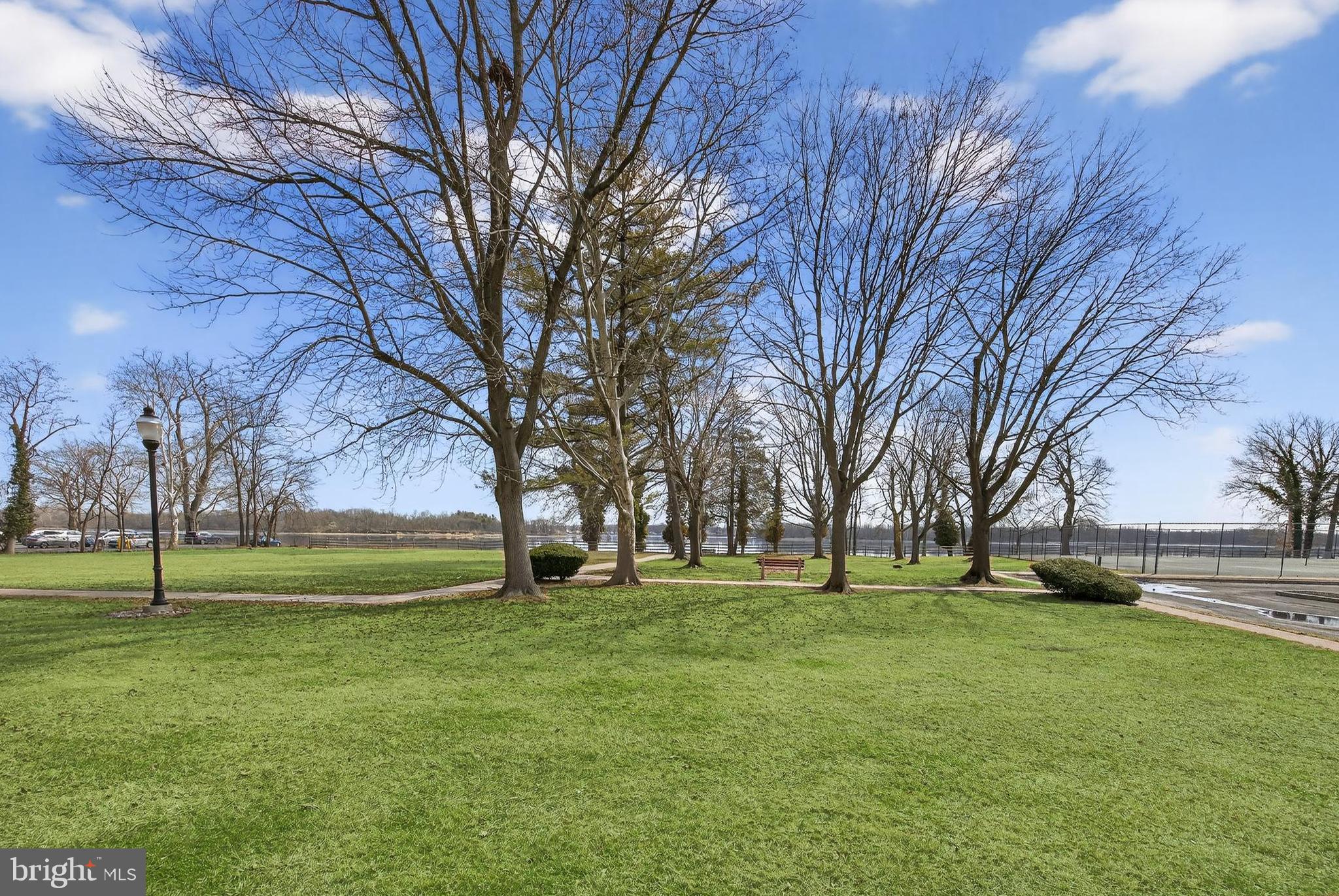 DELAIRE LANDING - Residential