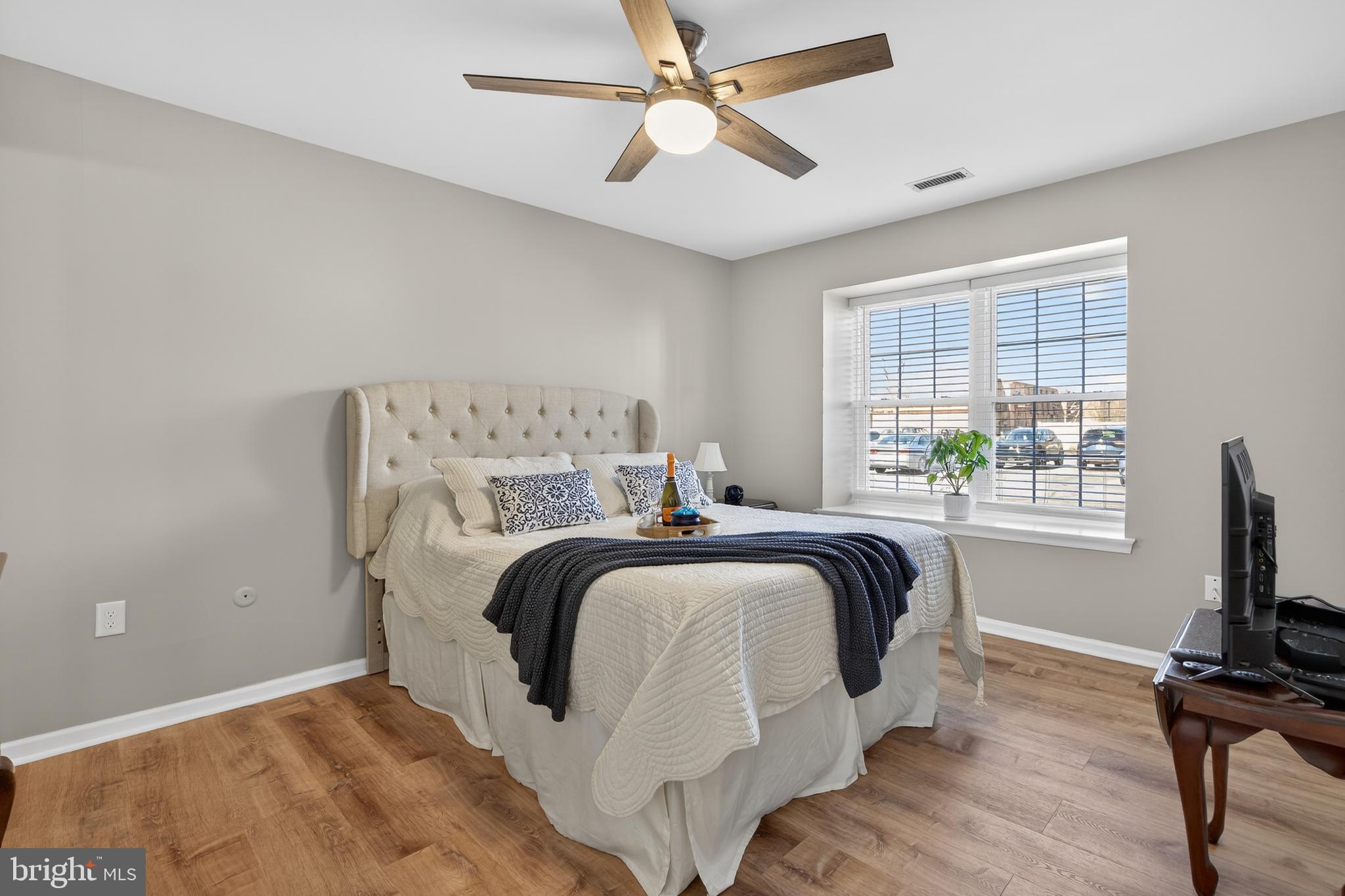 DELAIRE LANDING - Residential