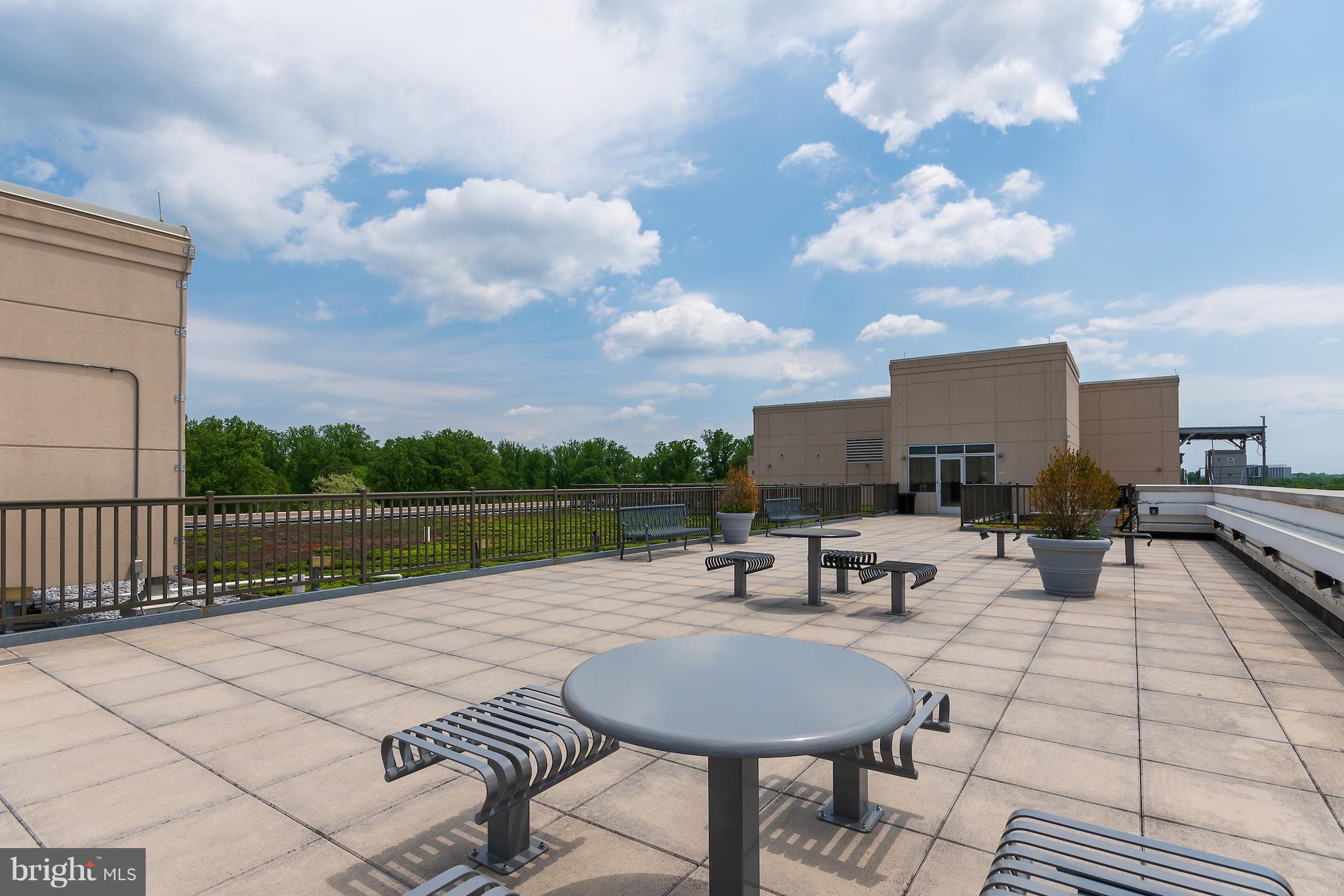 SPECTRUM CONDO - Residential