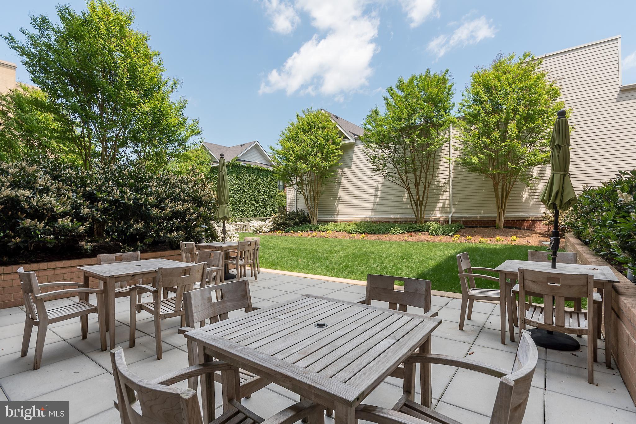 SPECTRUM CONDO - Residential