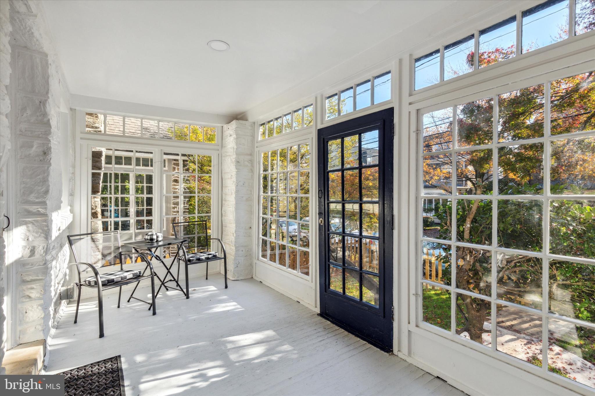 CHESTNUT HILL - Residential