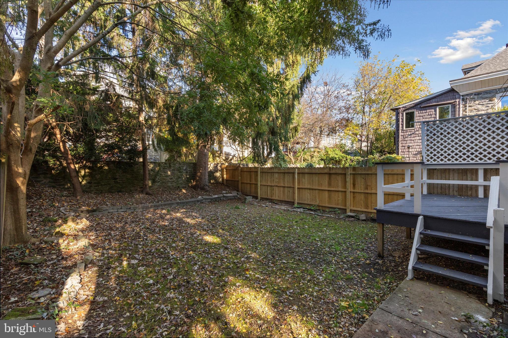 CHESTNUT HILL - Residential