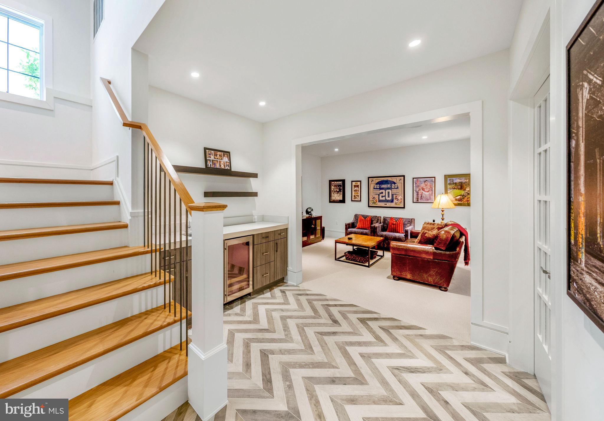 CHEVY CHASE - Residential