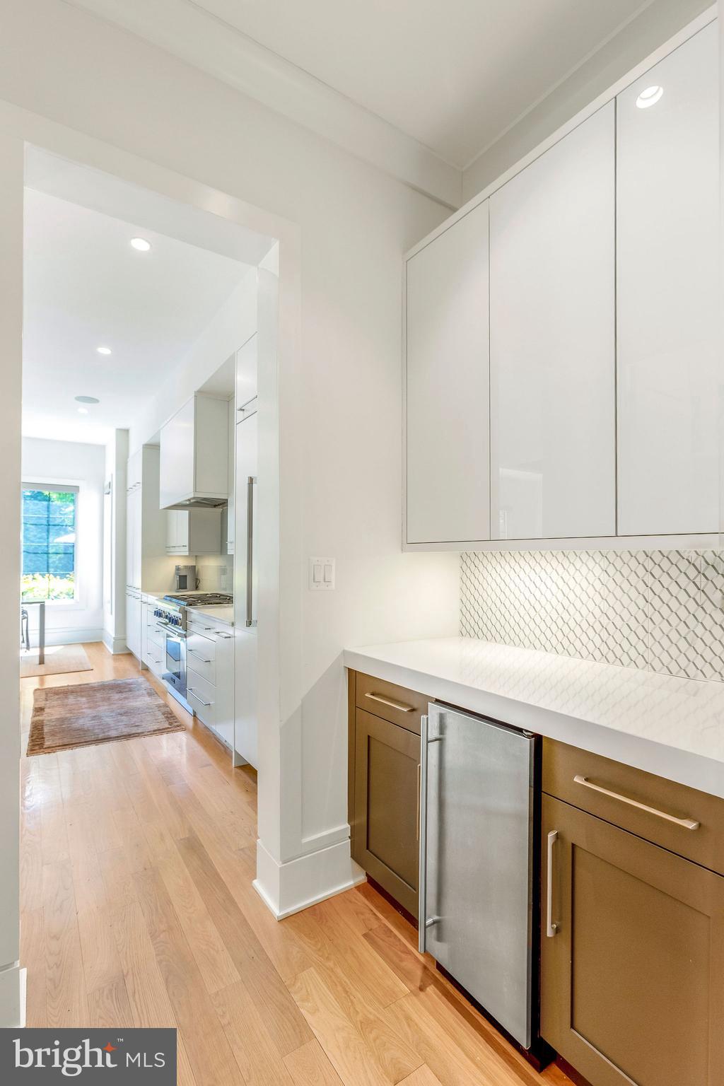 CHEVY CHASE - Residential
