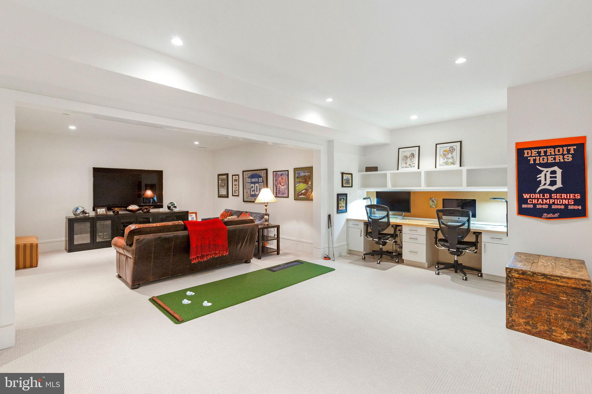 CHEVY CHASE - Residential
