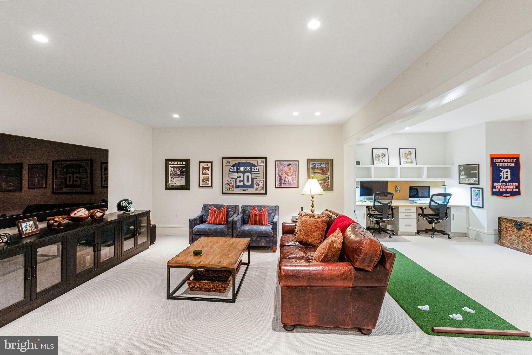 CHEVY CHASE - Residential