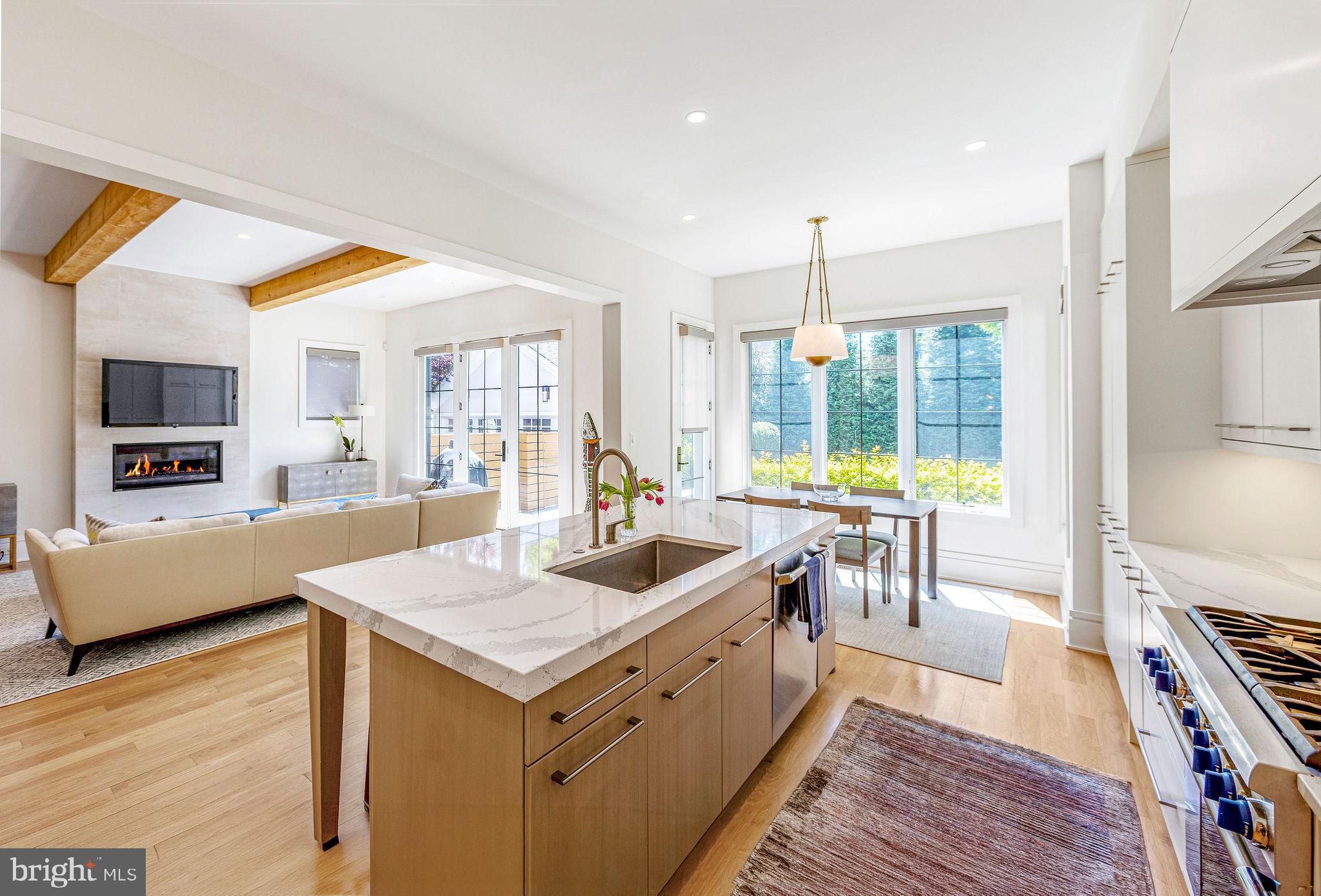 CHEVY CHASE - Residential
