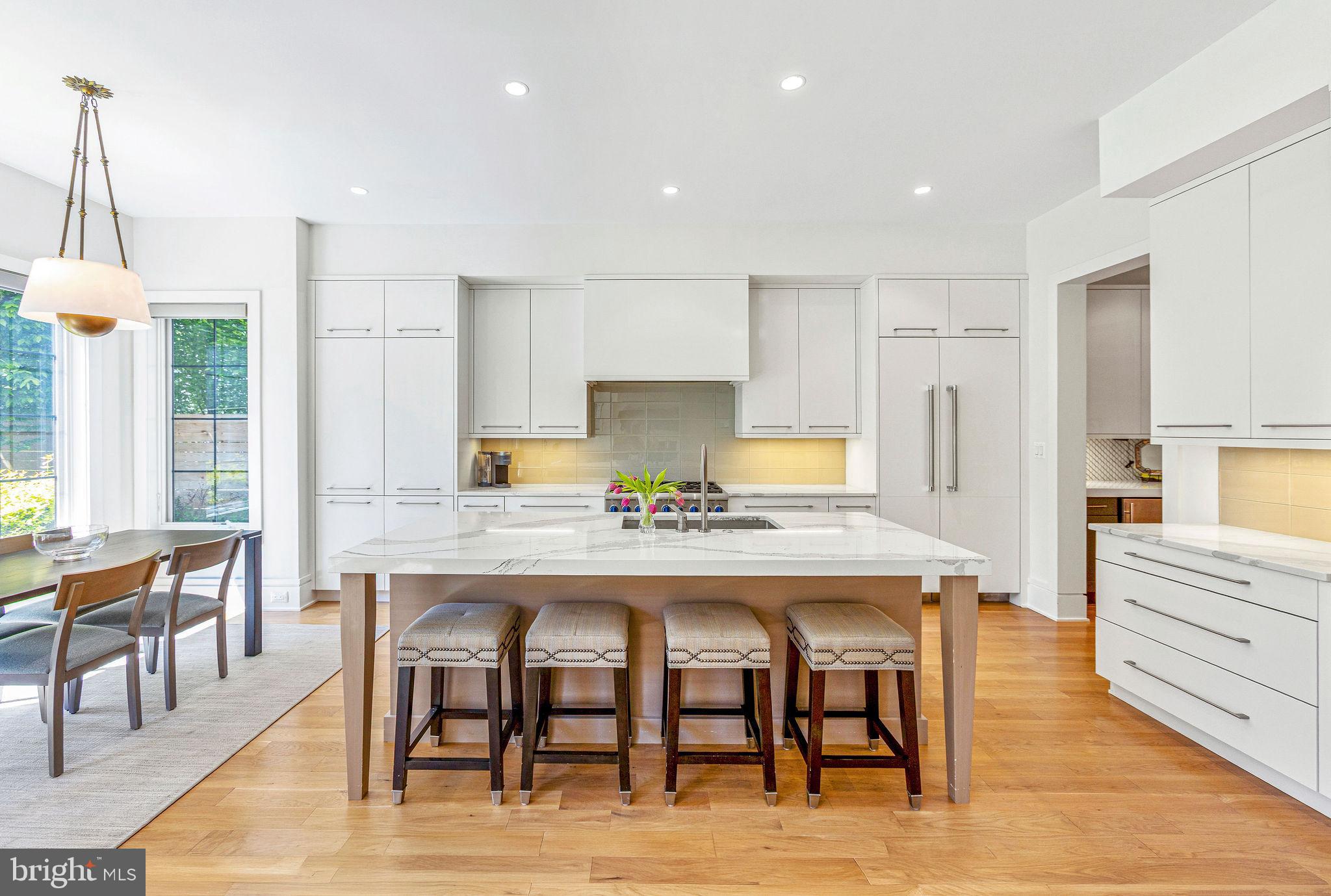 CHEVY CHASE - Residential