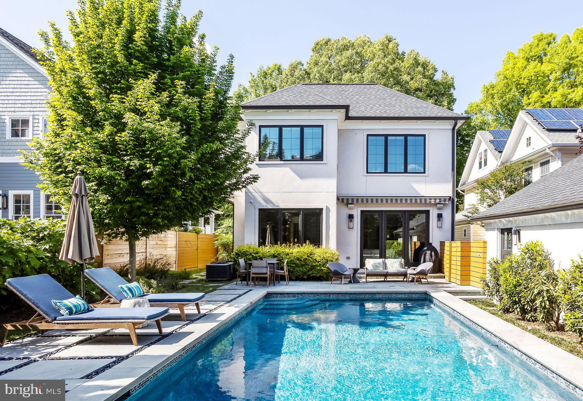 CHEVY CHASE - Residential