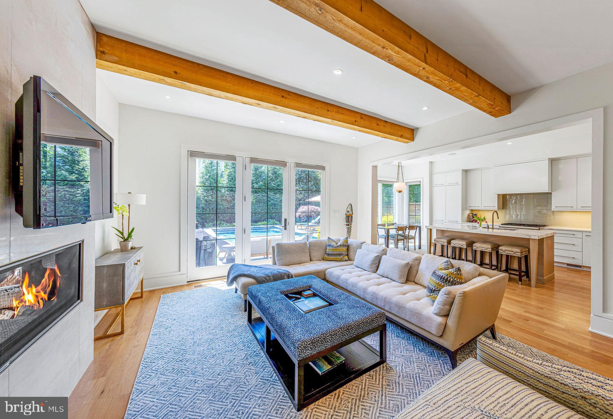 CHEVY CHASE - Residential
