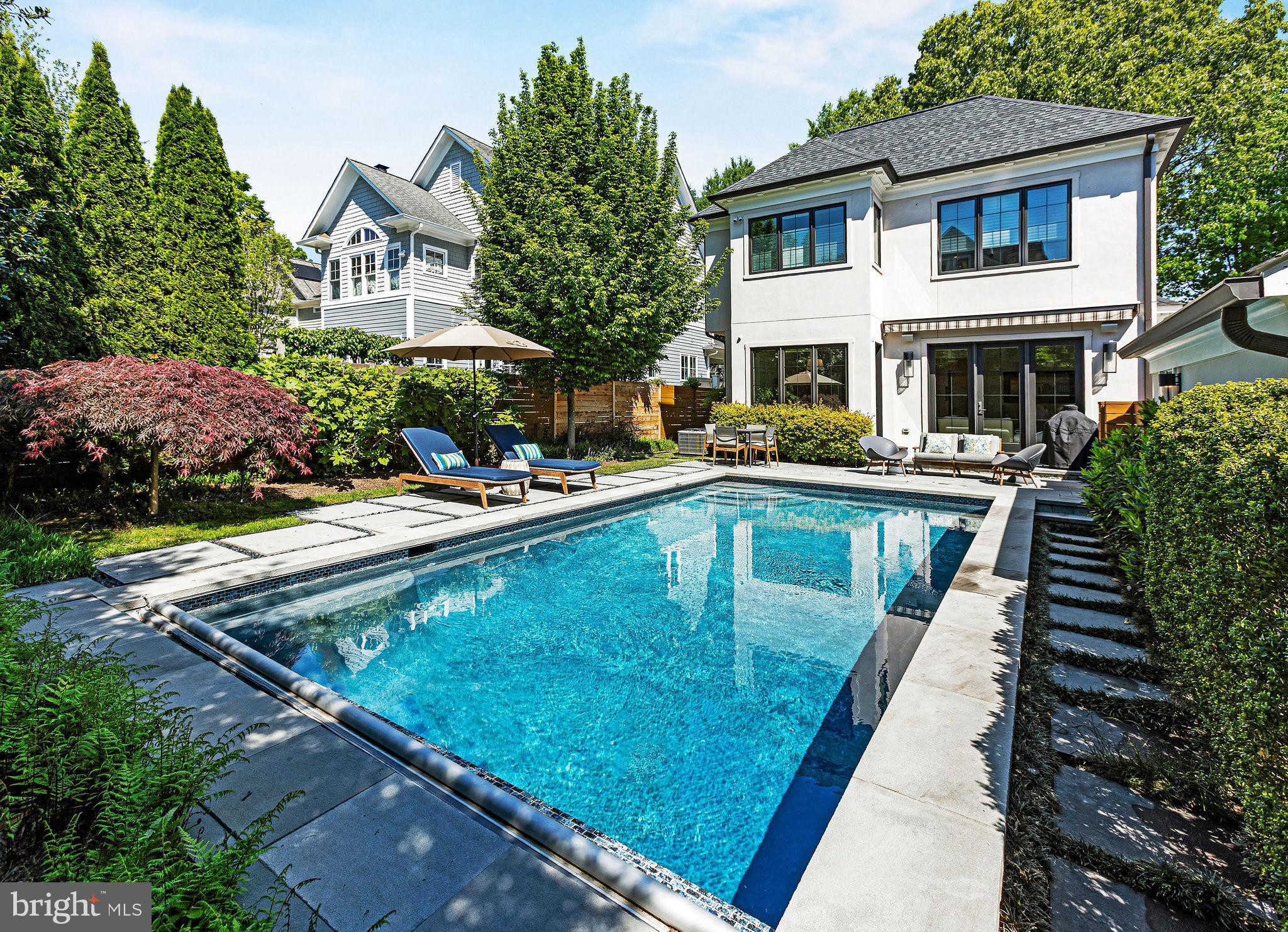 CHEVY CHASE - Residential