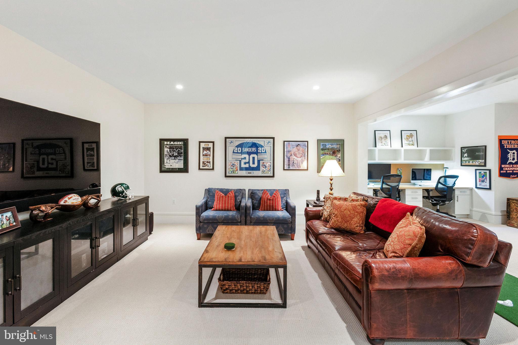 CHEVY CHASE - Residential