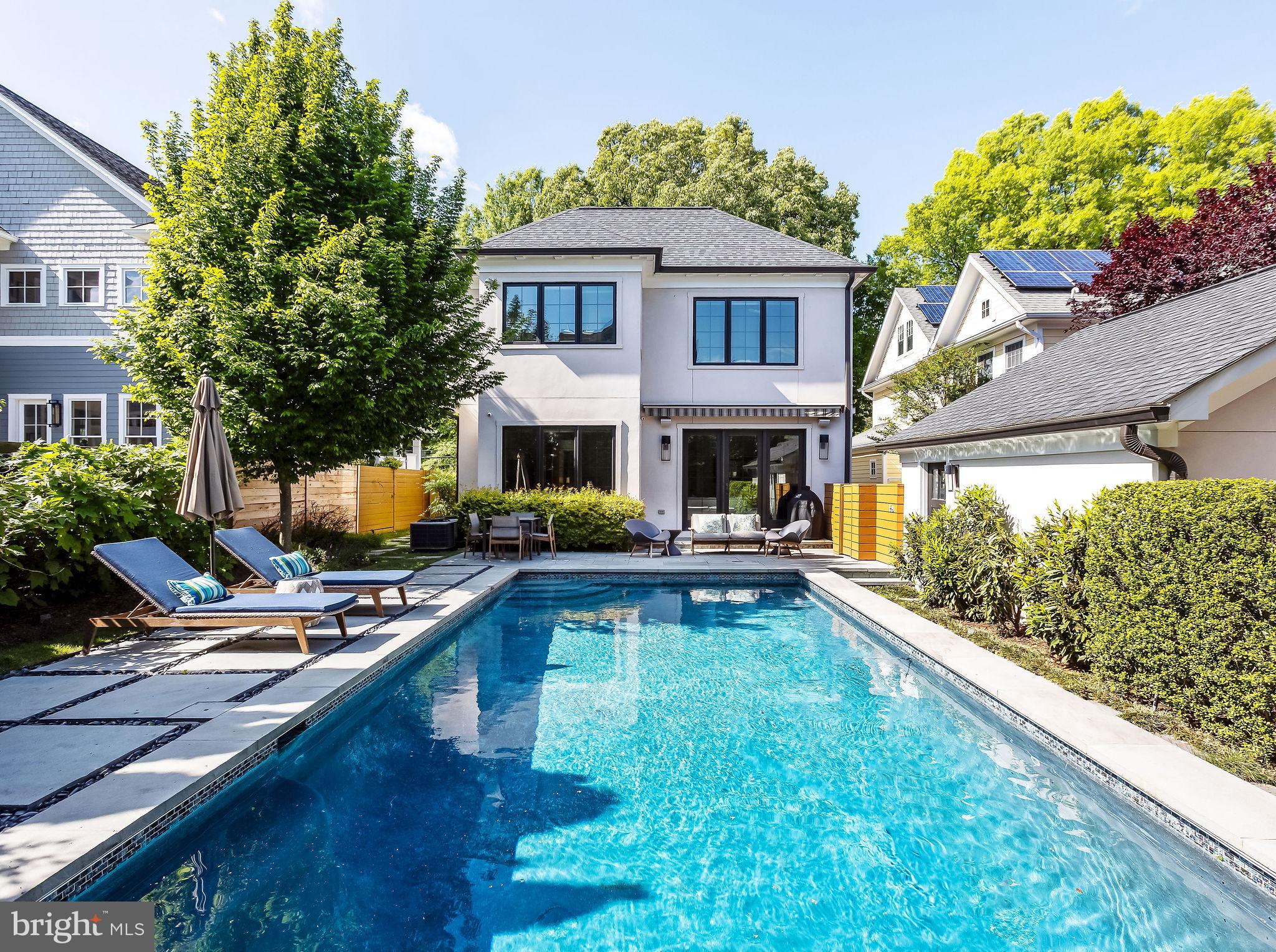 CHEVY CHASE - Residential