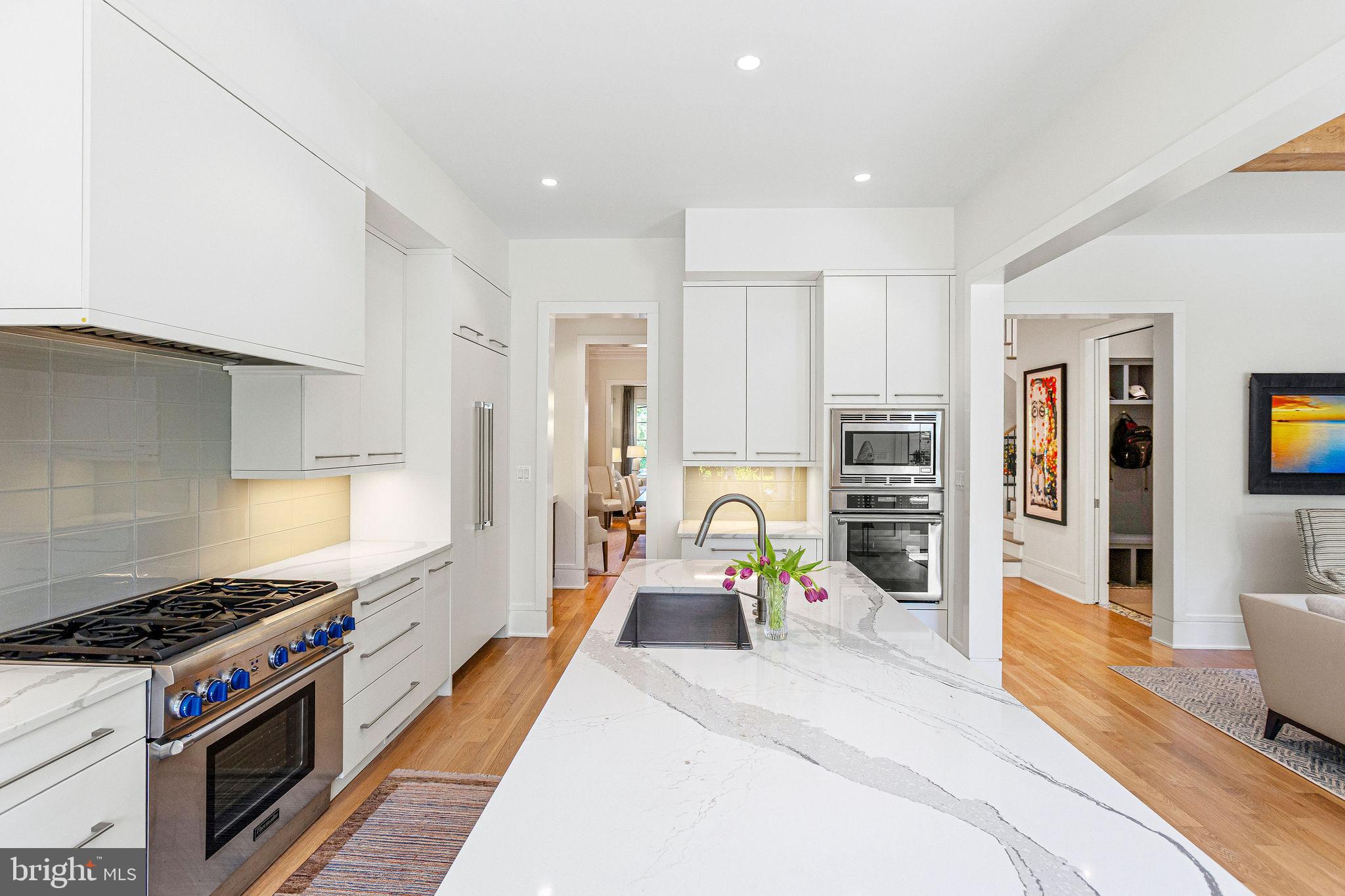 CHEVY CHASE - Residential