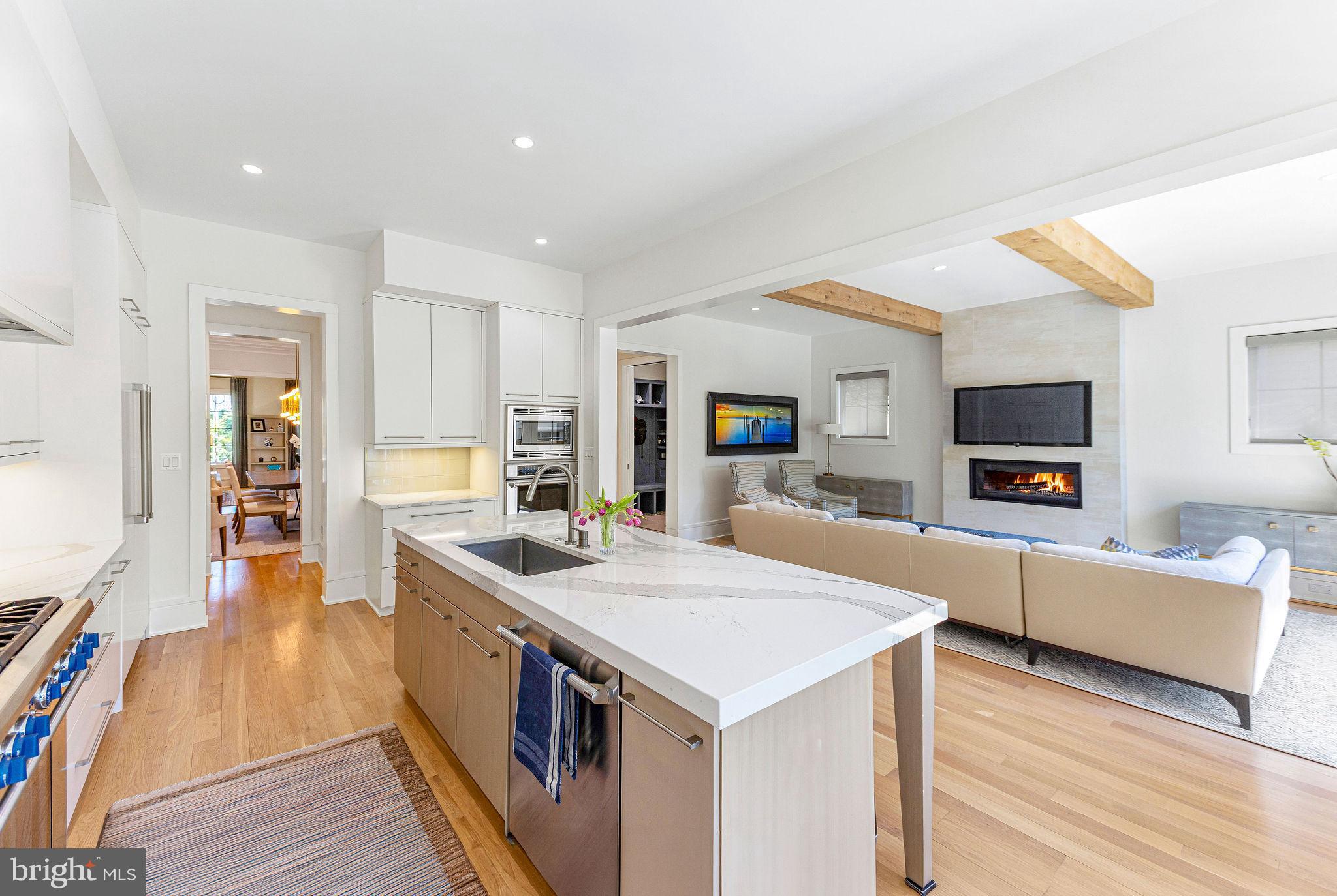 CHEVY CHASE - Residential
