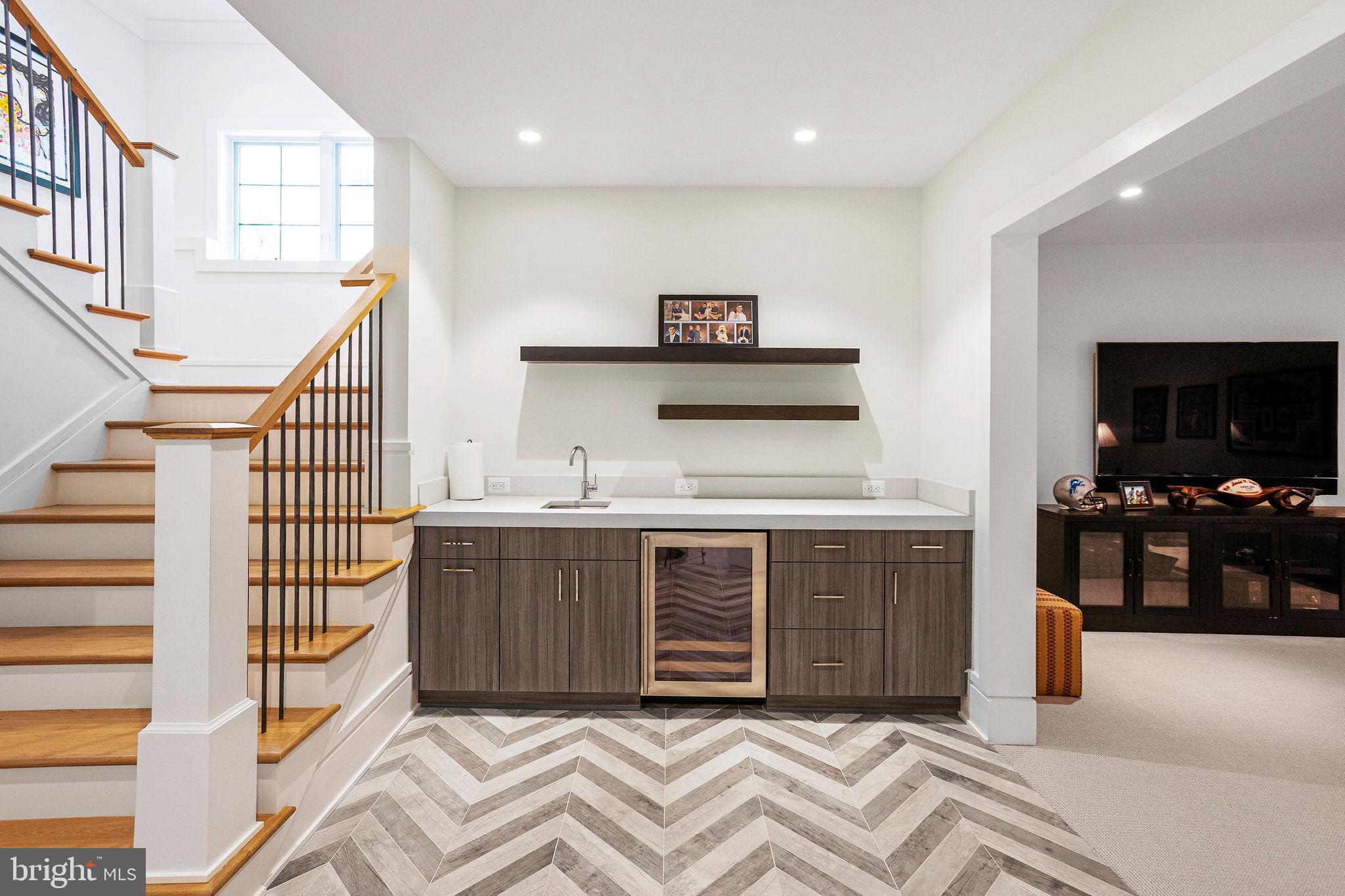 CHEVY CHASE - Residential