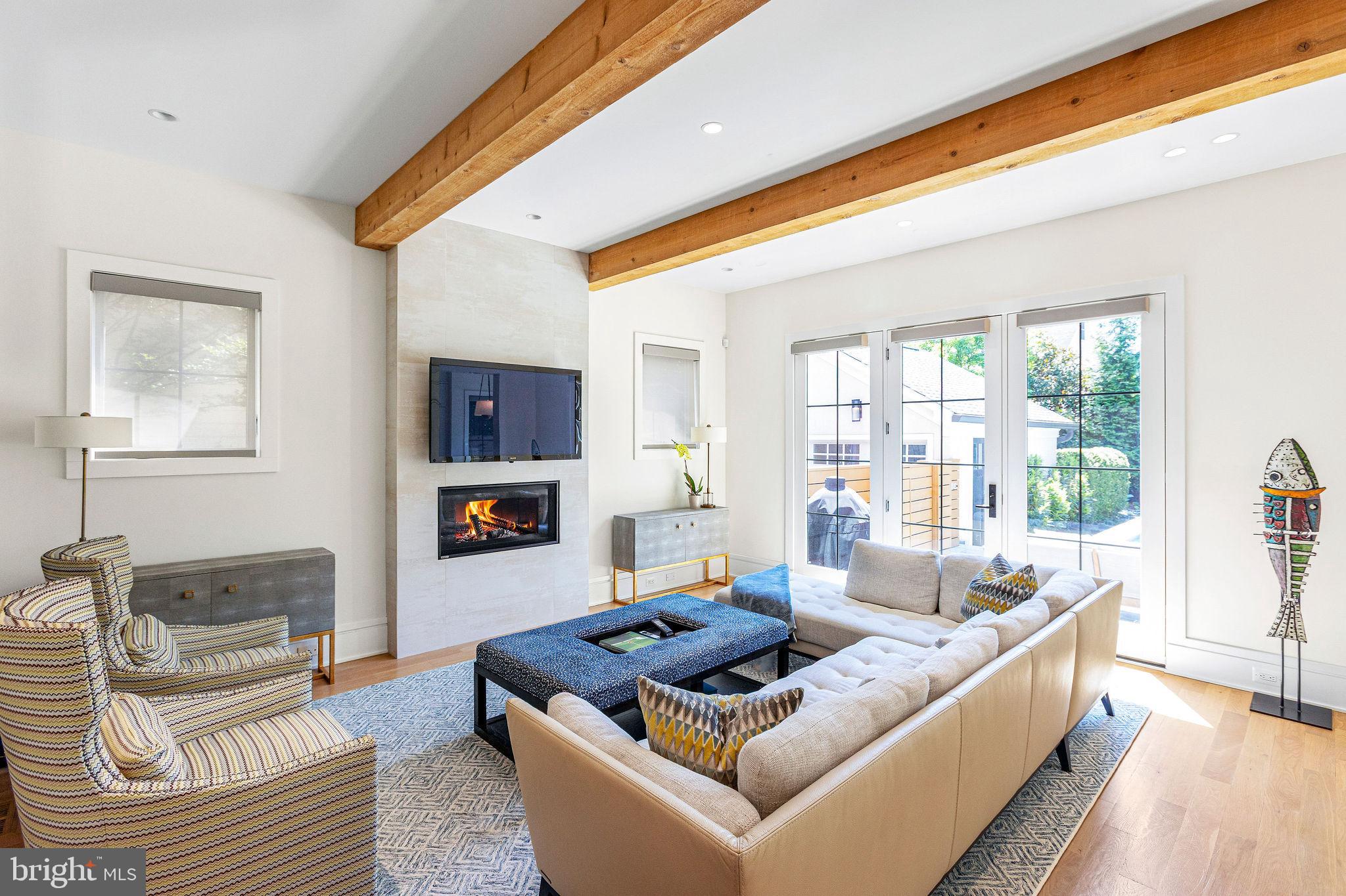 CHEVY CHASE - Residential