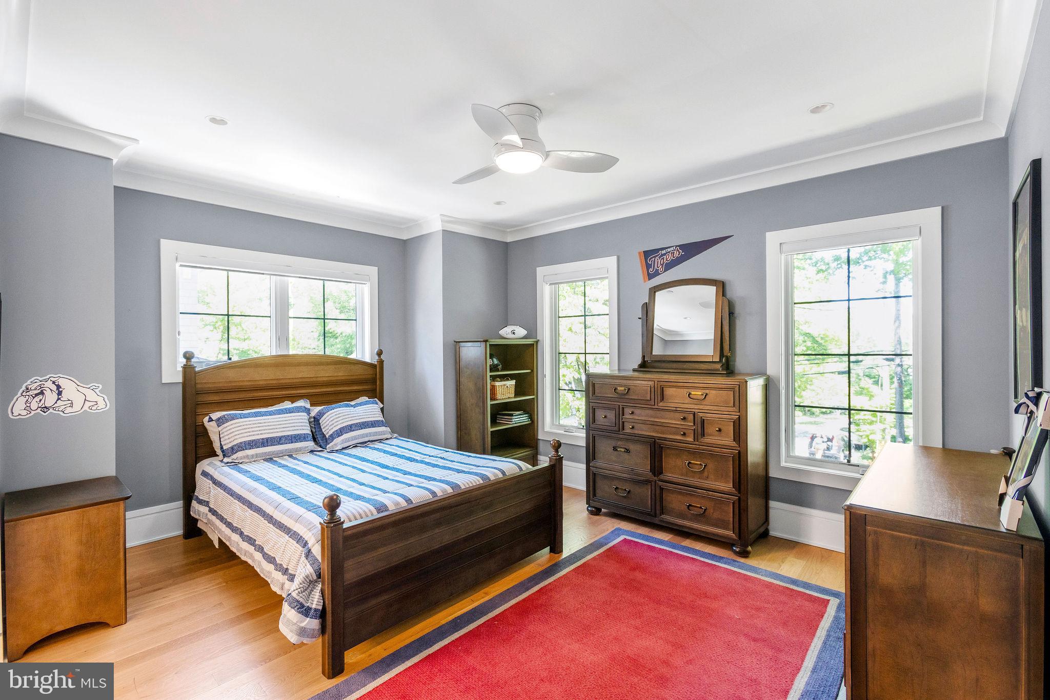 CHEVY CHASE - Residential