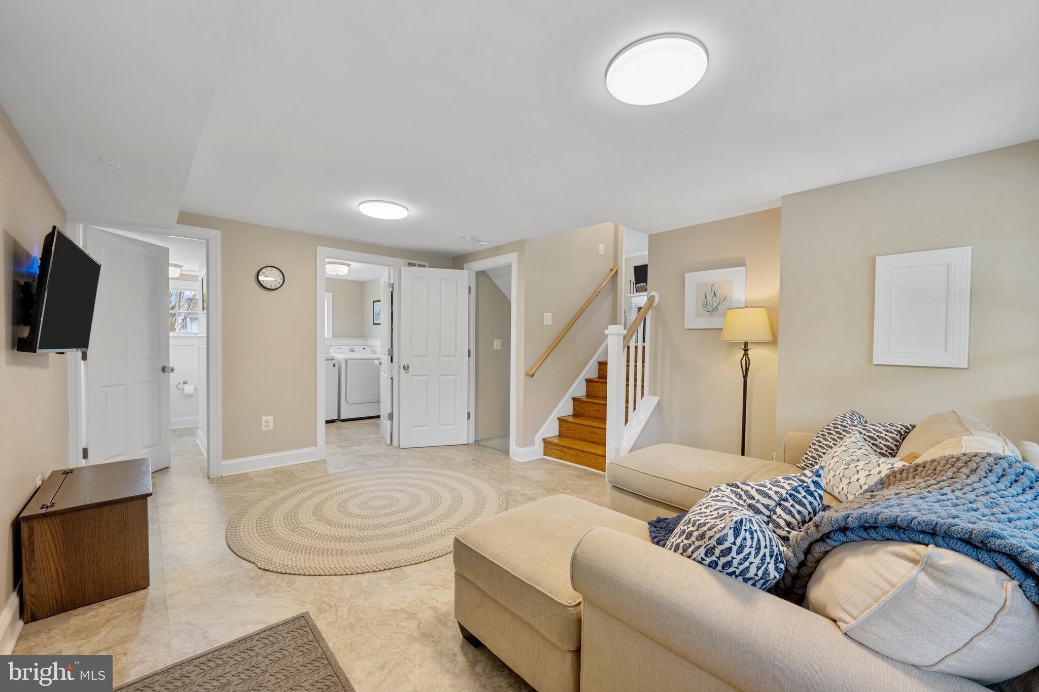 YORK MANOR - Residential