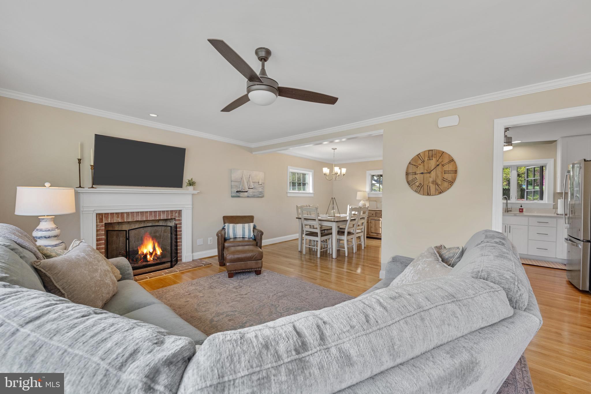 YORK MANOR - Residential
