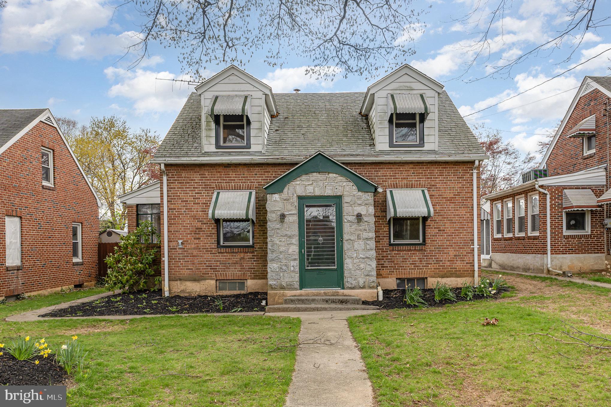 942 QUENTIN ROAD