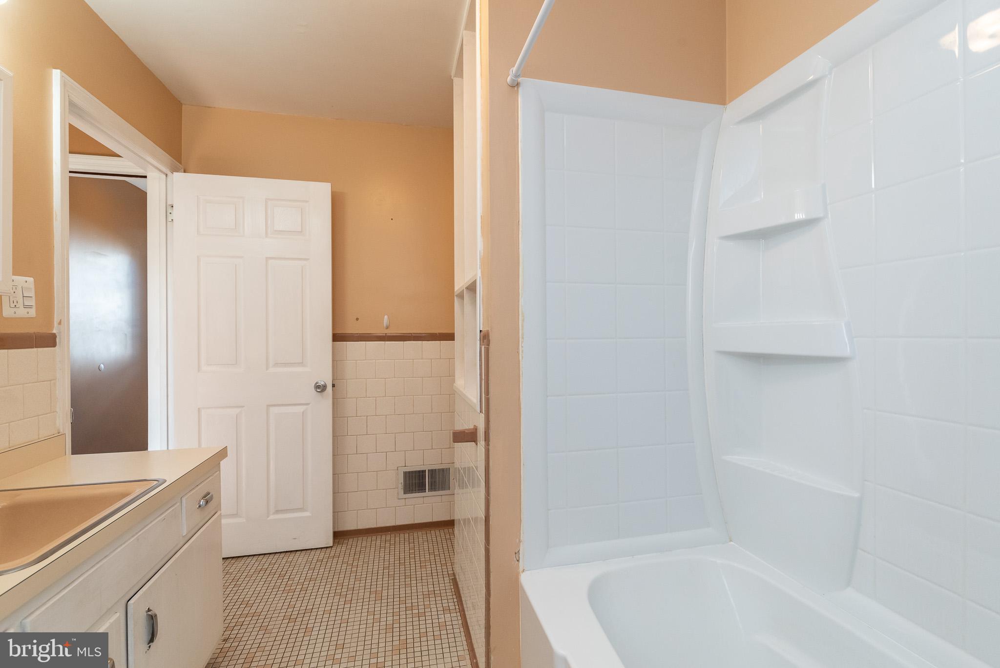 WEBSTER VILLAGE - Residential