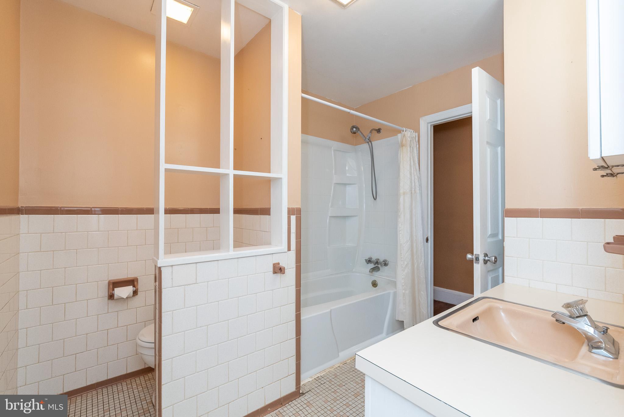 WEBSTER VILLAGE - Residential