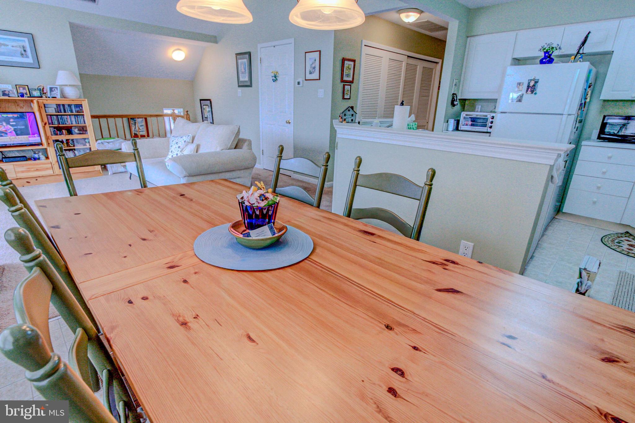 COUNTRY CROSSING - Residential