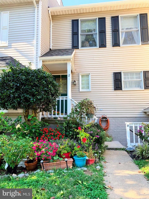 Condo For Sale - 12 Stonewall Court<br/> MIDDLEBURG, VA 20117
