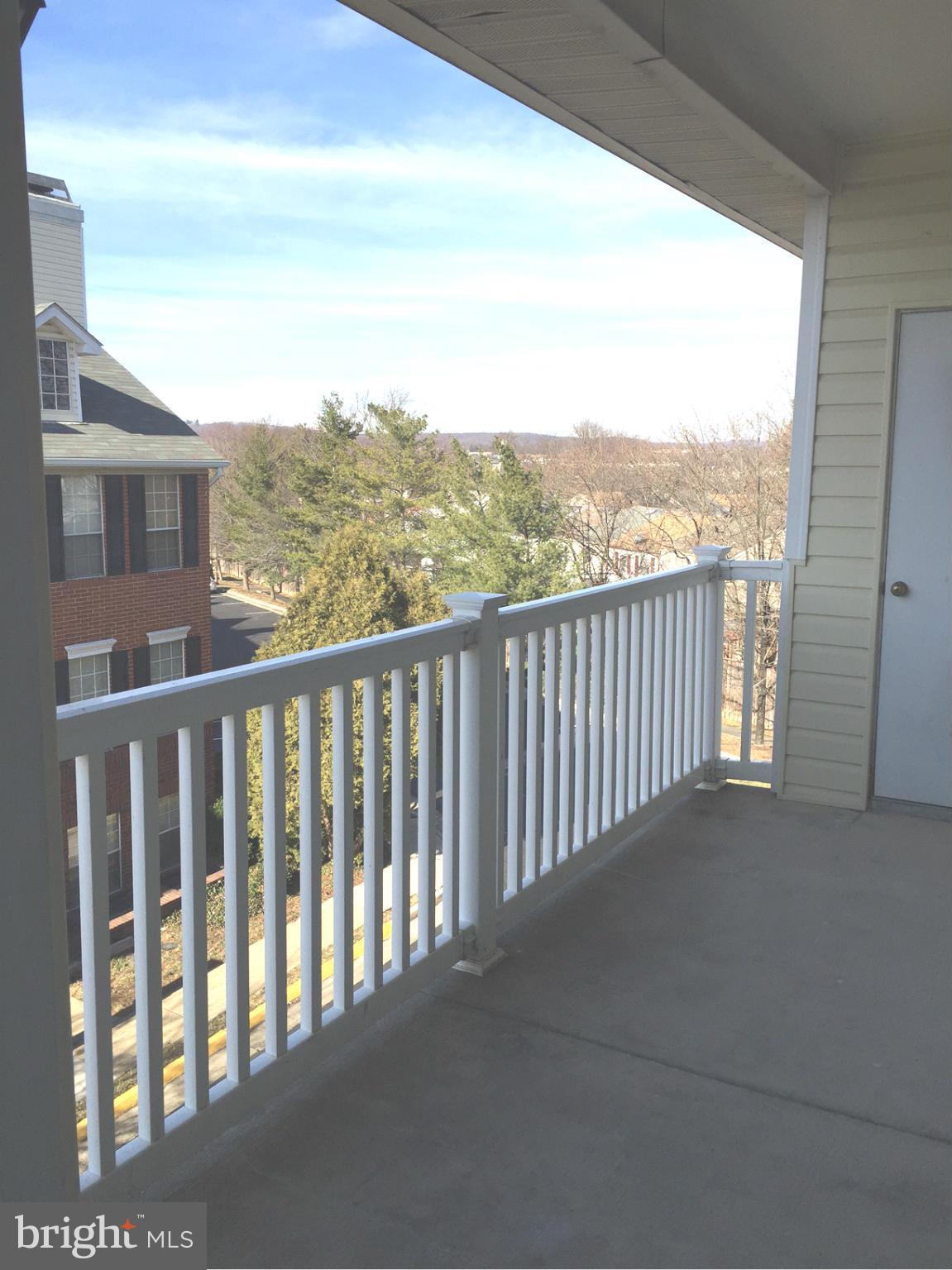 BROOKMEADE CONDO - Residential Lease