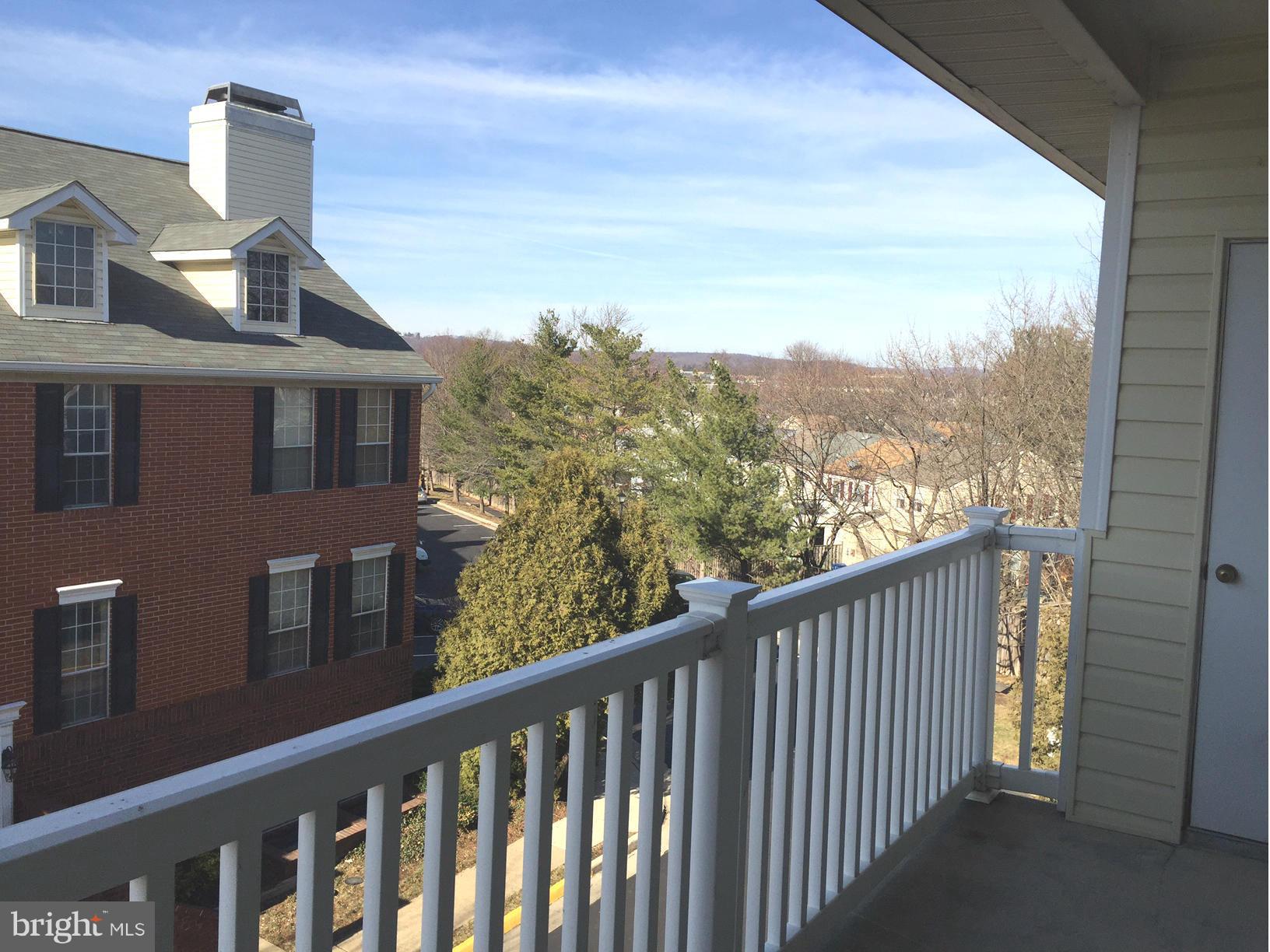 BROOKMEADE CONDO - Residential Lease