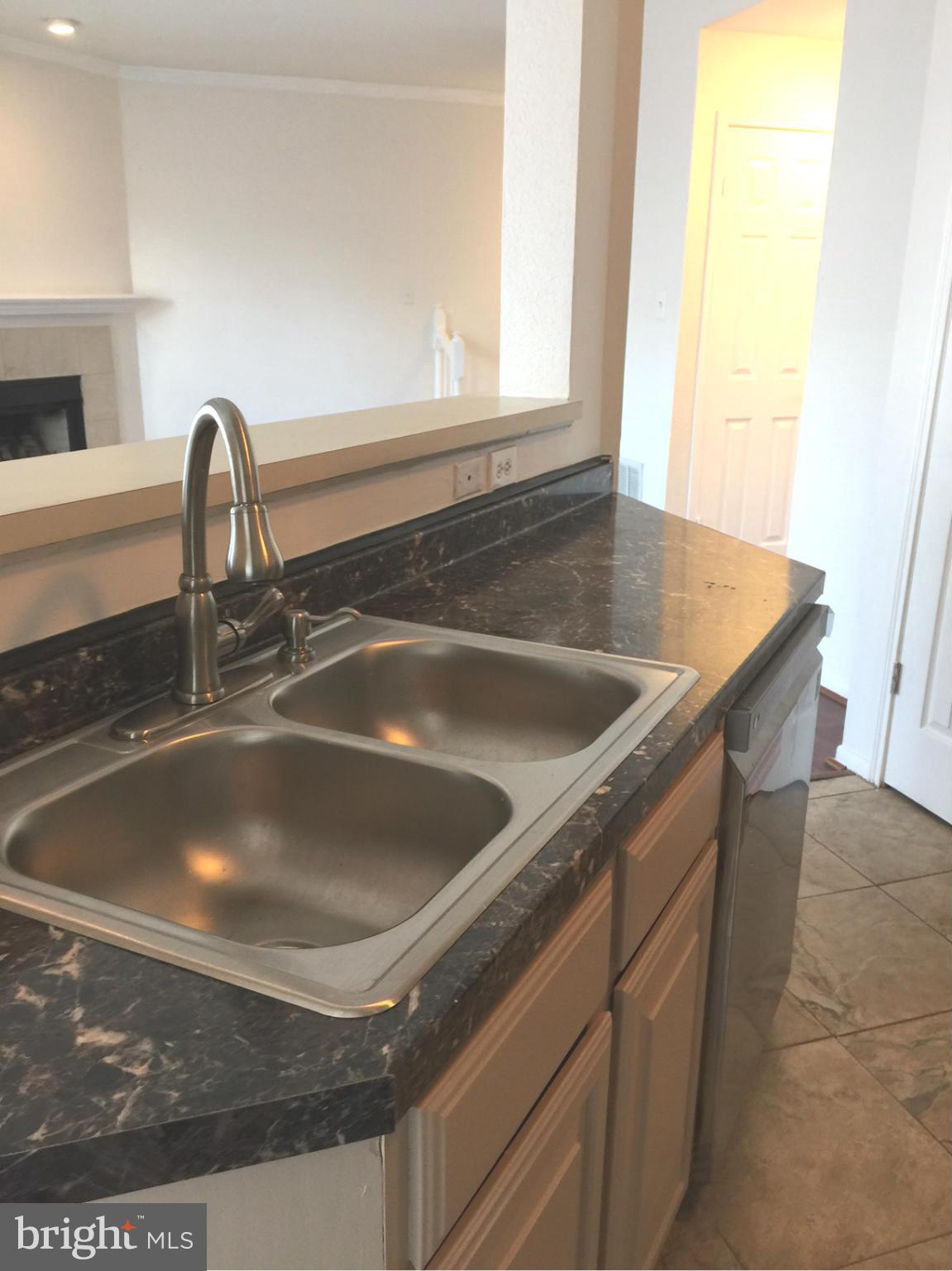 BROOKMEADE CONDO - Residential Lease