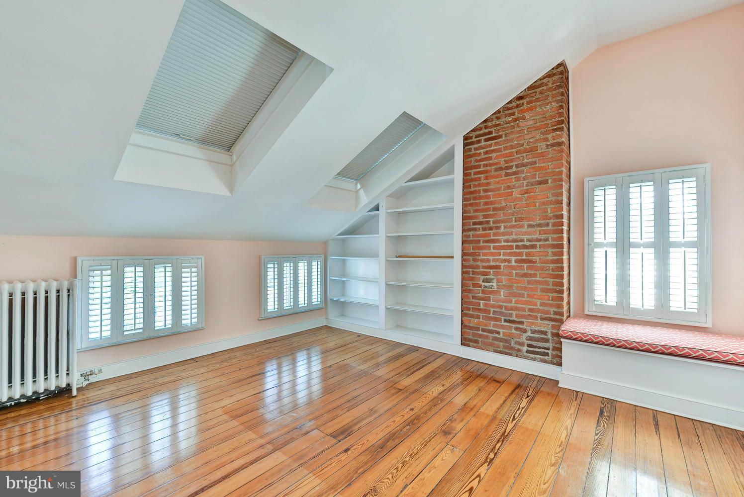 OLD TOWN - Residential