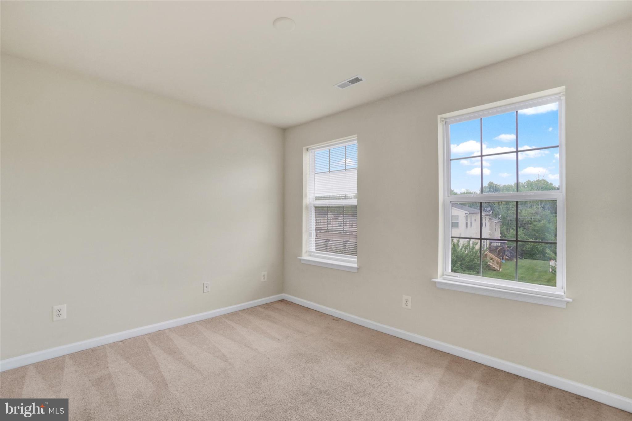 IRON BRIDGE LANDING - Residential