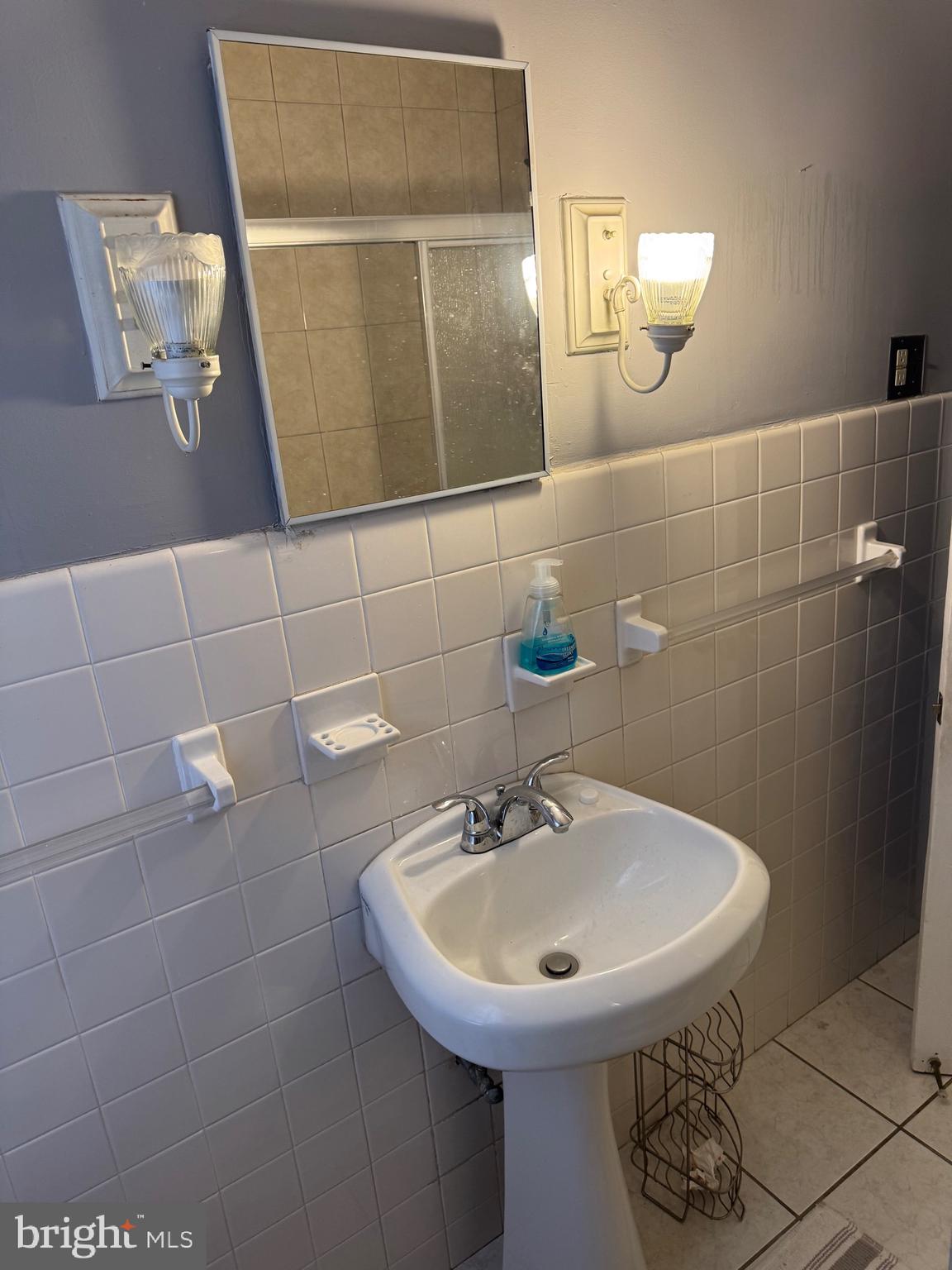 YEADON - Residential Lease