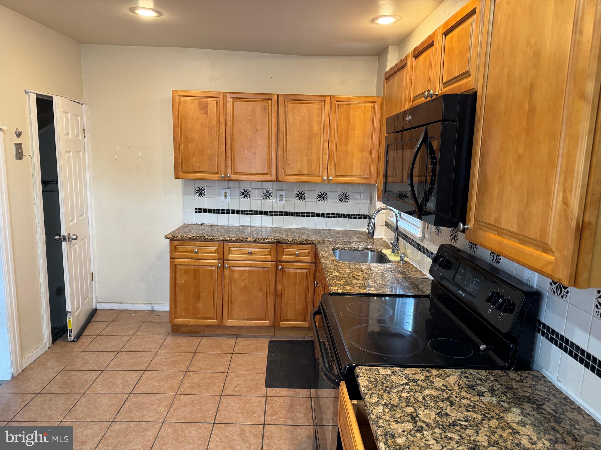 YEADON - Residential Lease