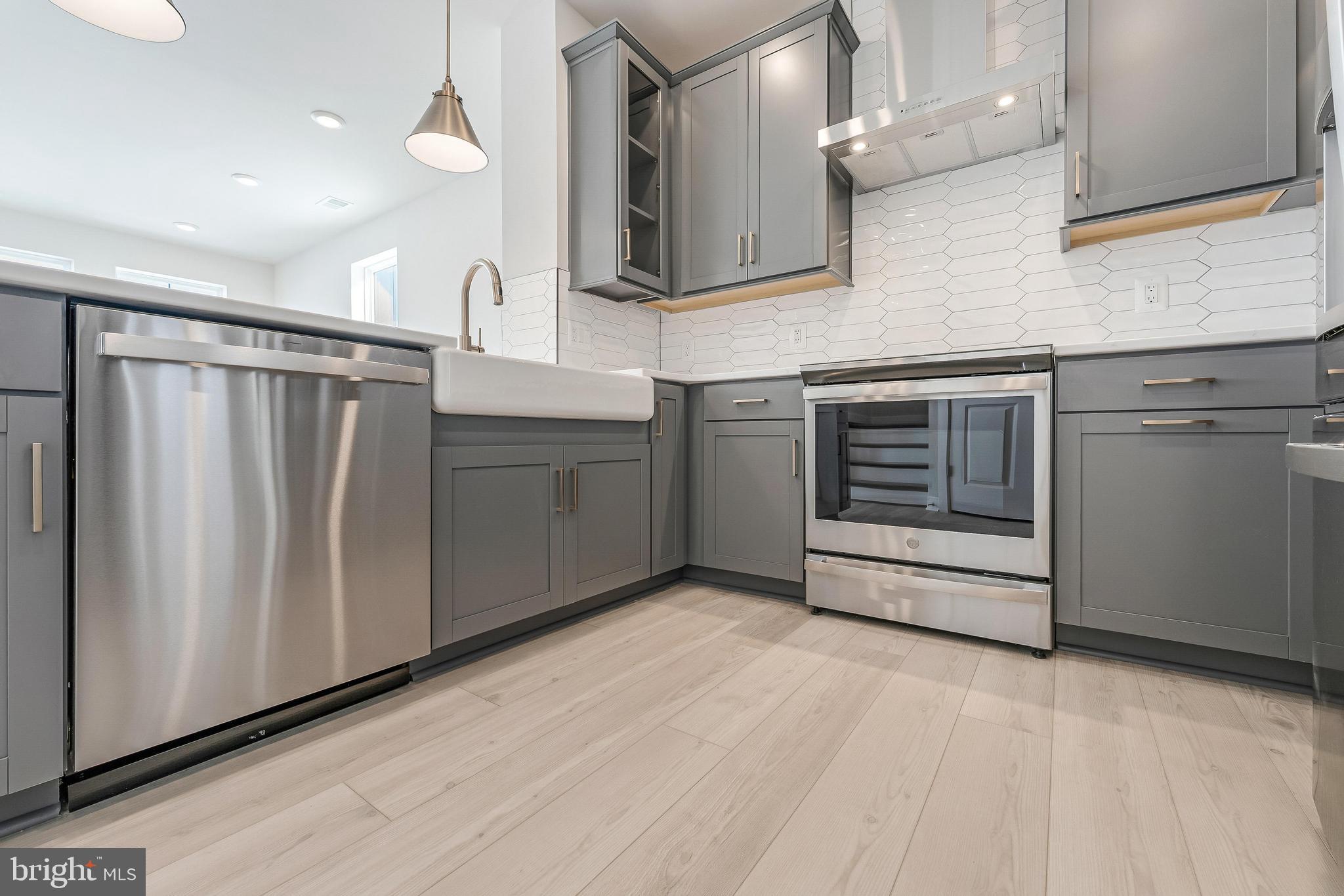 ONE LOUDOUN - Residential Lease