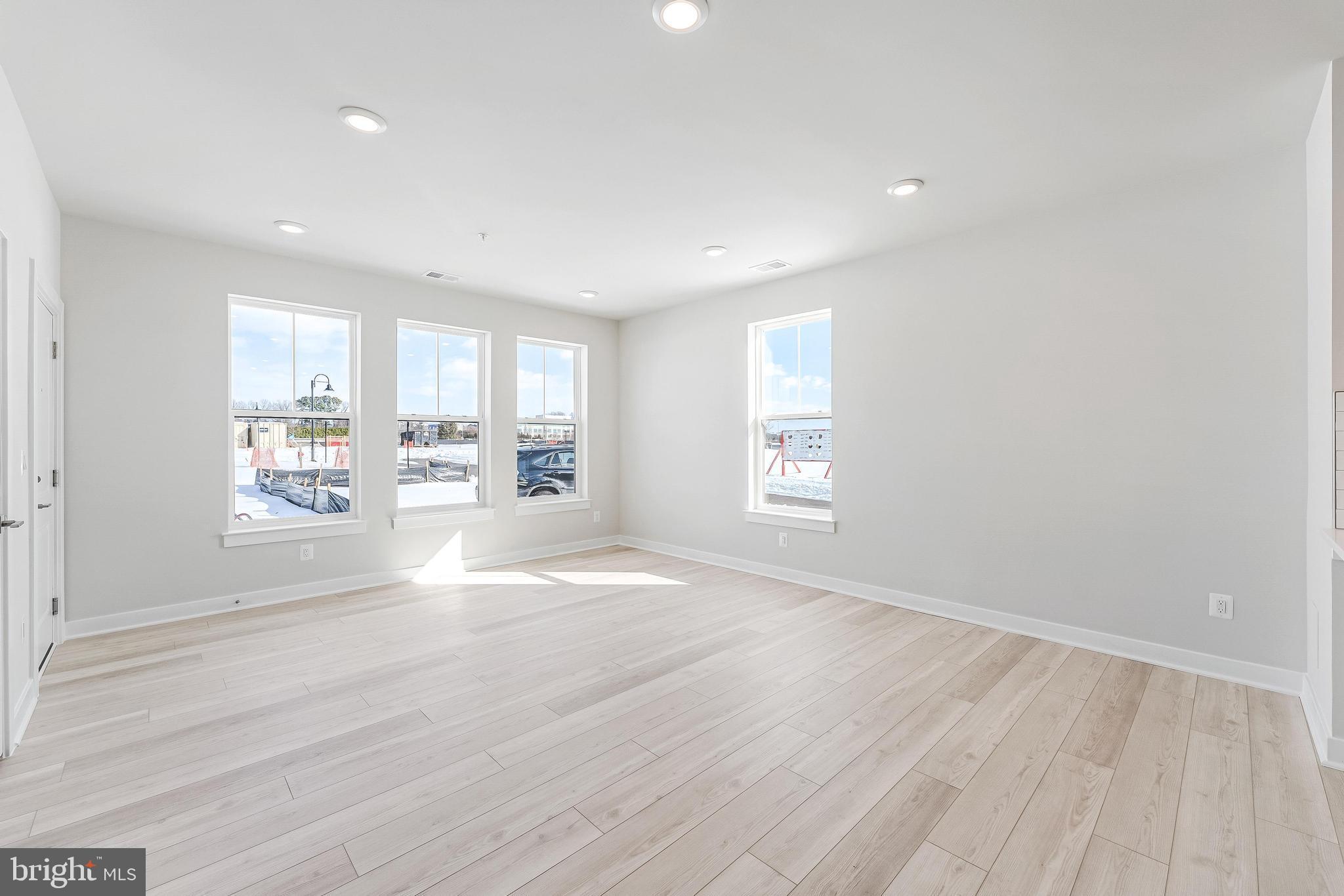 ONE LOUDOUN - Residential Lease