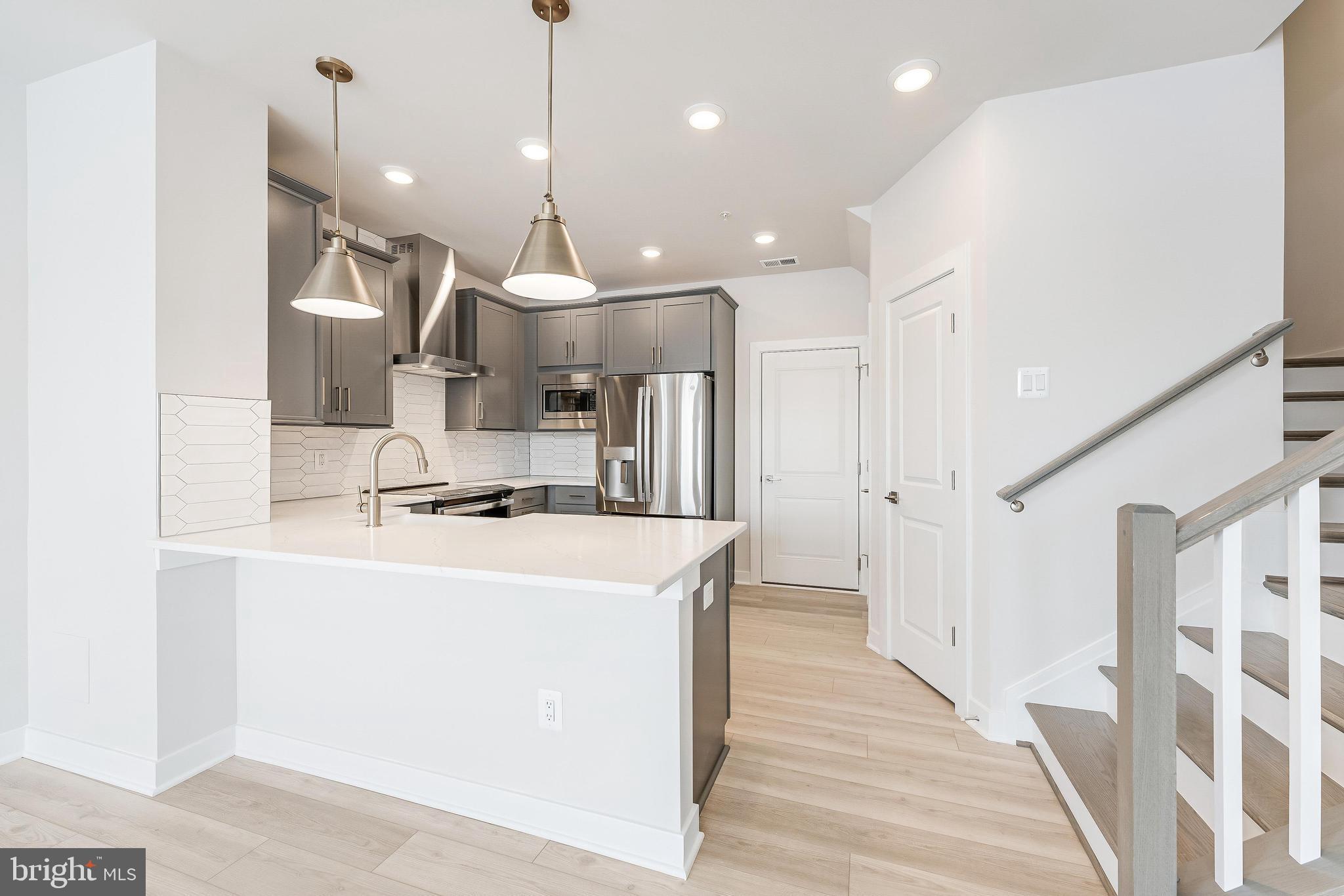 ONE LOUDOUN - Residential Lease